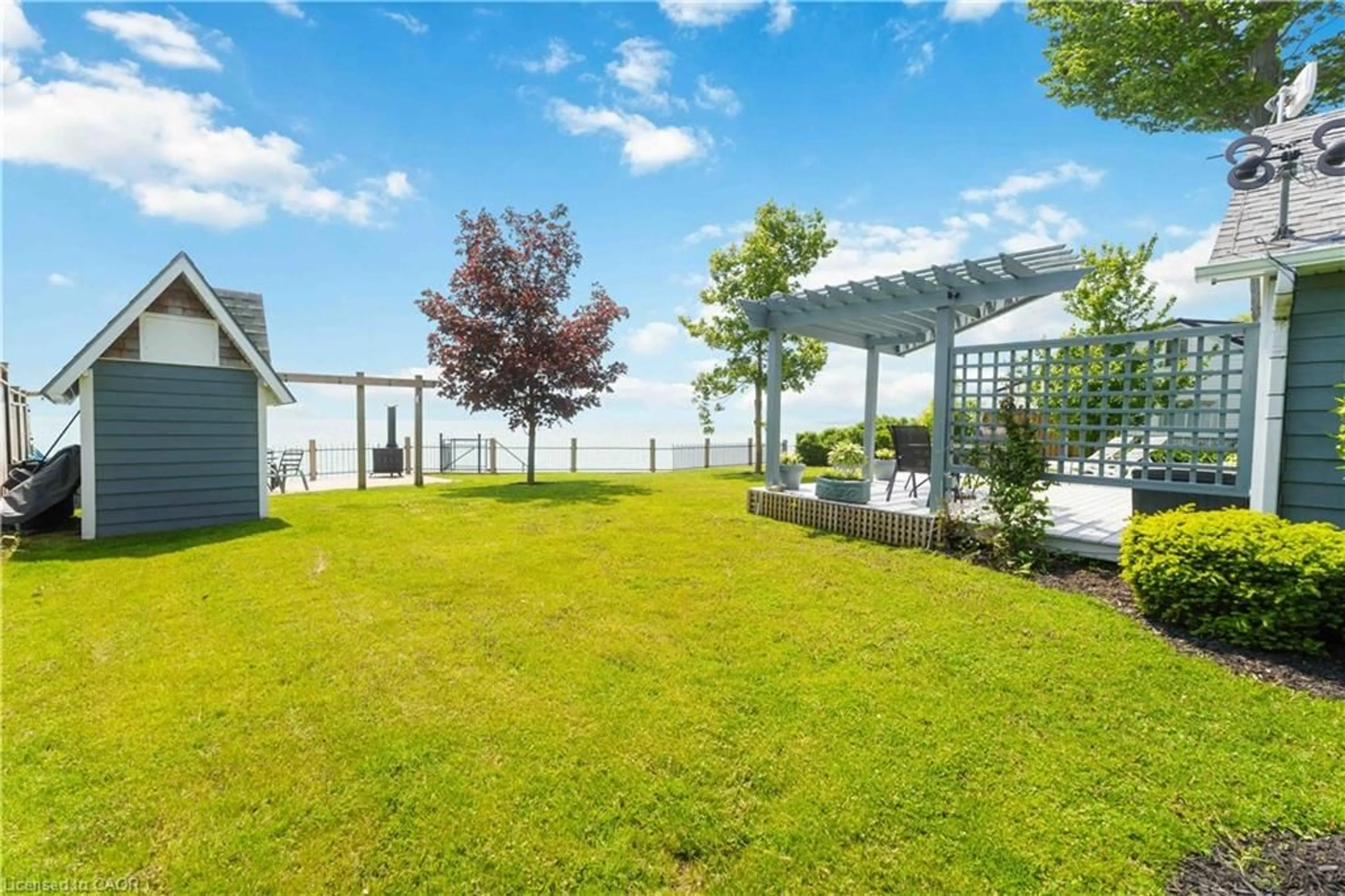 Patio, water/lake/river/ocean view for 9 Shoreline Trail, Dunnville Ontario N1A 2W8