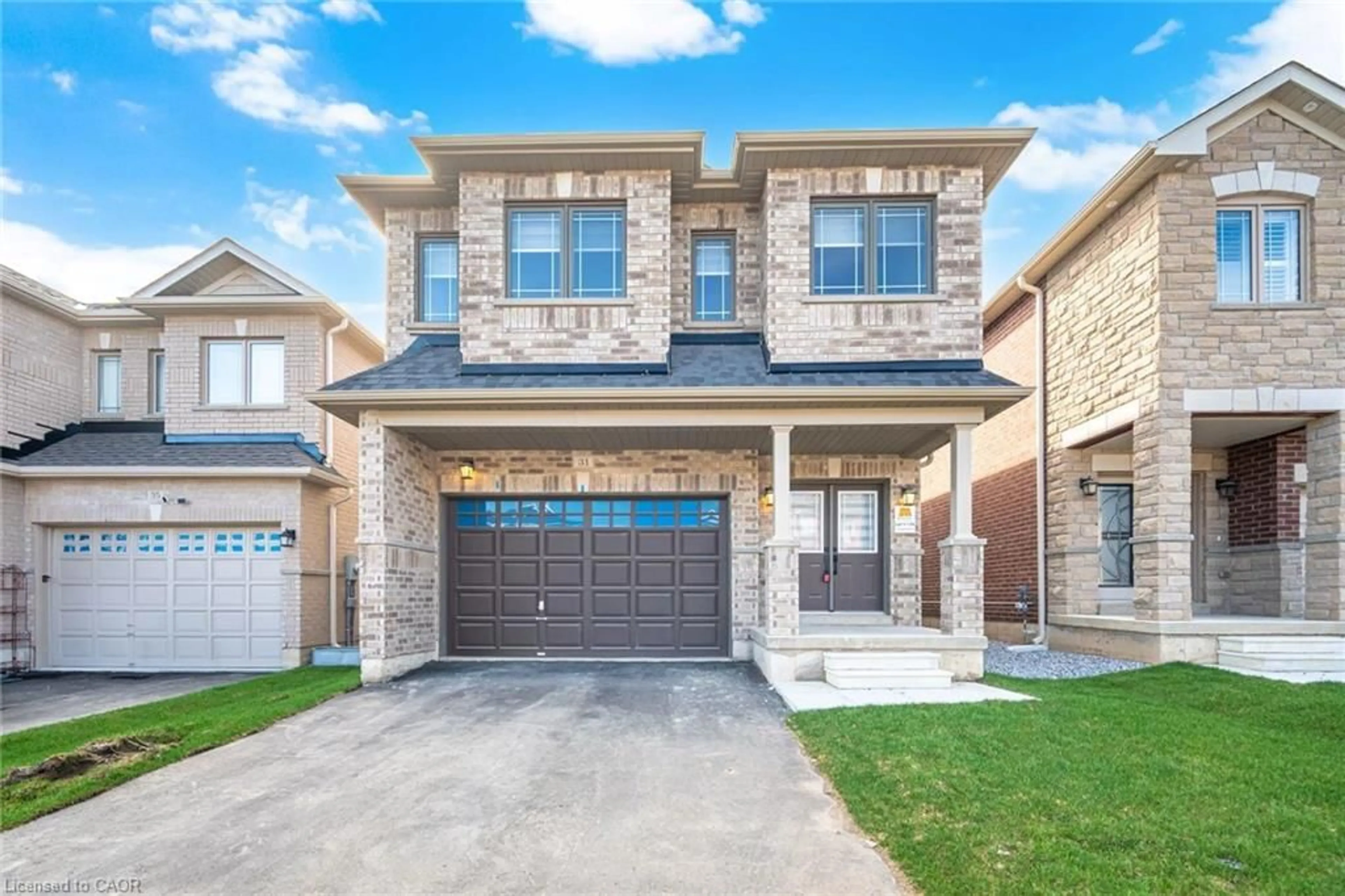 Home with brick exterior material, street for 31 Huntsworth Ave, Thorold Ontario L2V 0N3