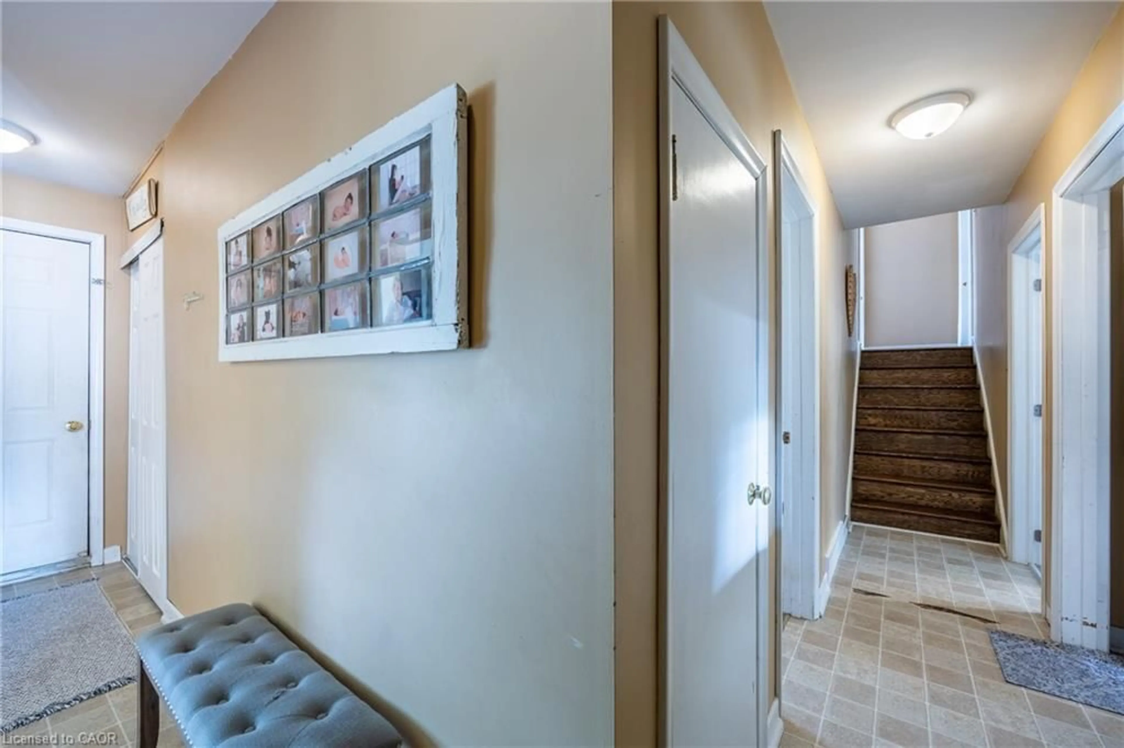 Indoor entryway for 5 Bint Ave, Simcoe Ontario N3Y 4J4