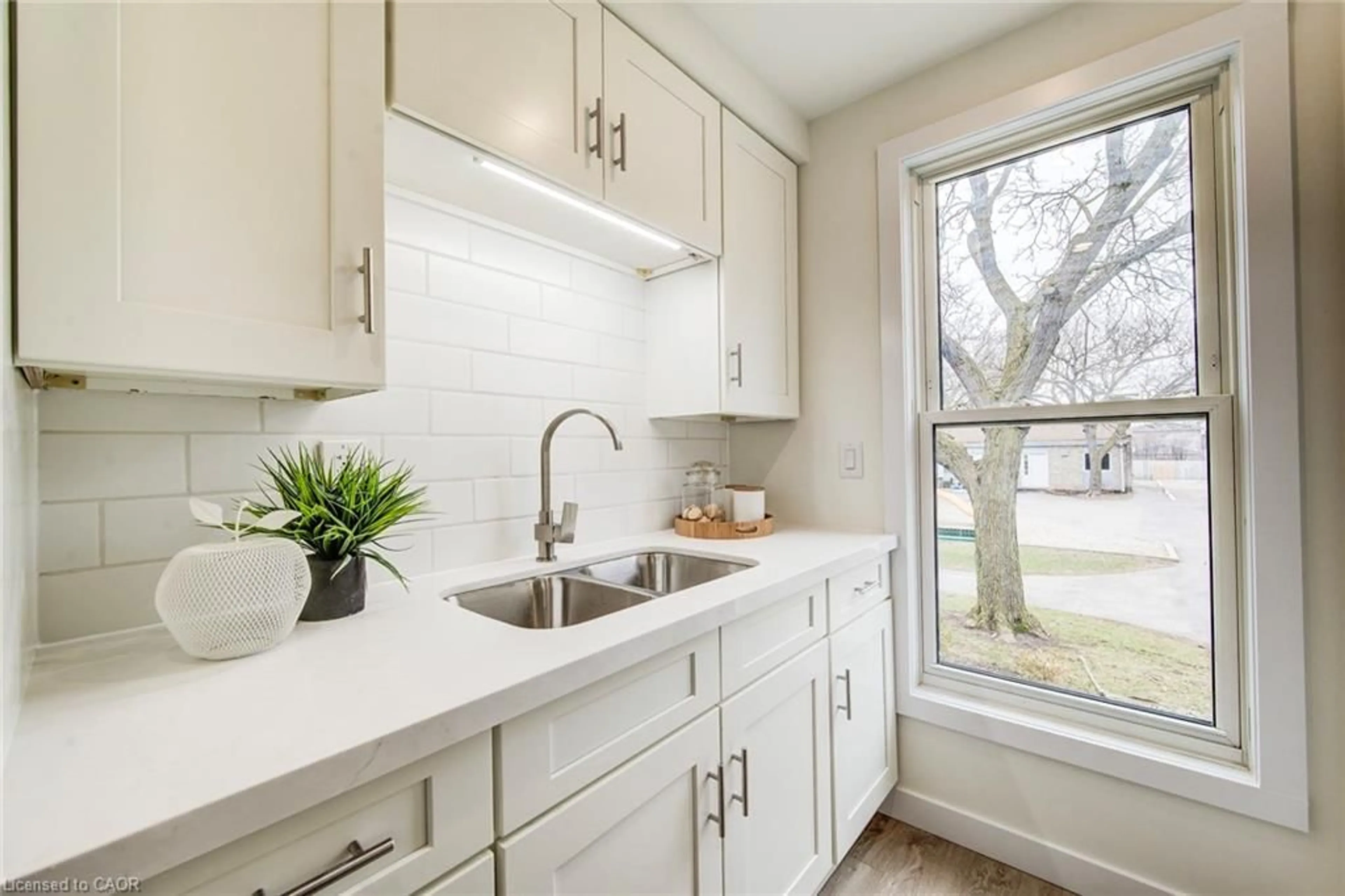 Unknown for 35 Breckenridge Dr #64, Kitchener Ontario N2B 3H5