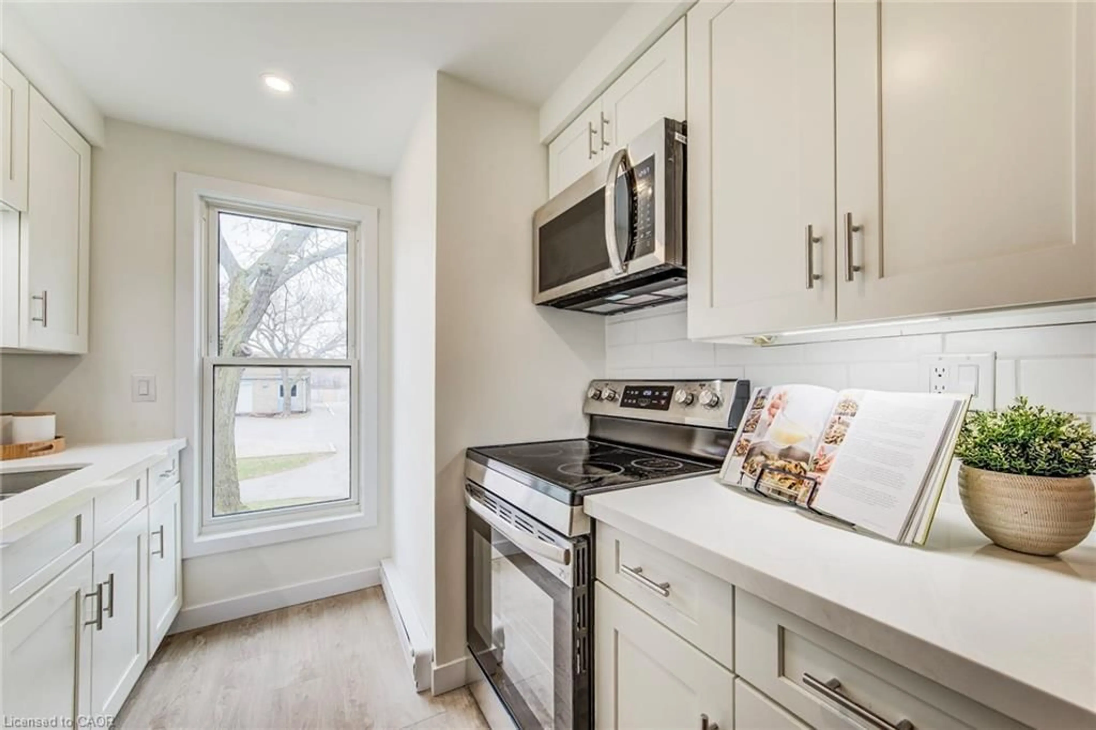 Standard kitchen, unknown for 35 Breckenridge Dr #64, Kitchener Ontario N2B 3H5