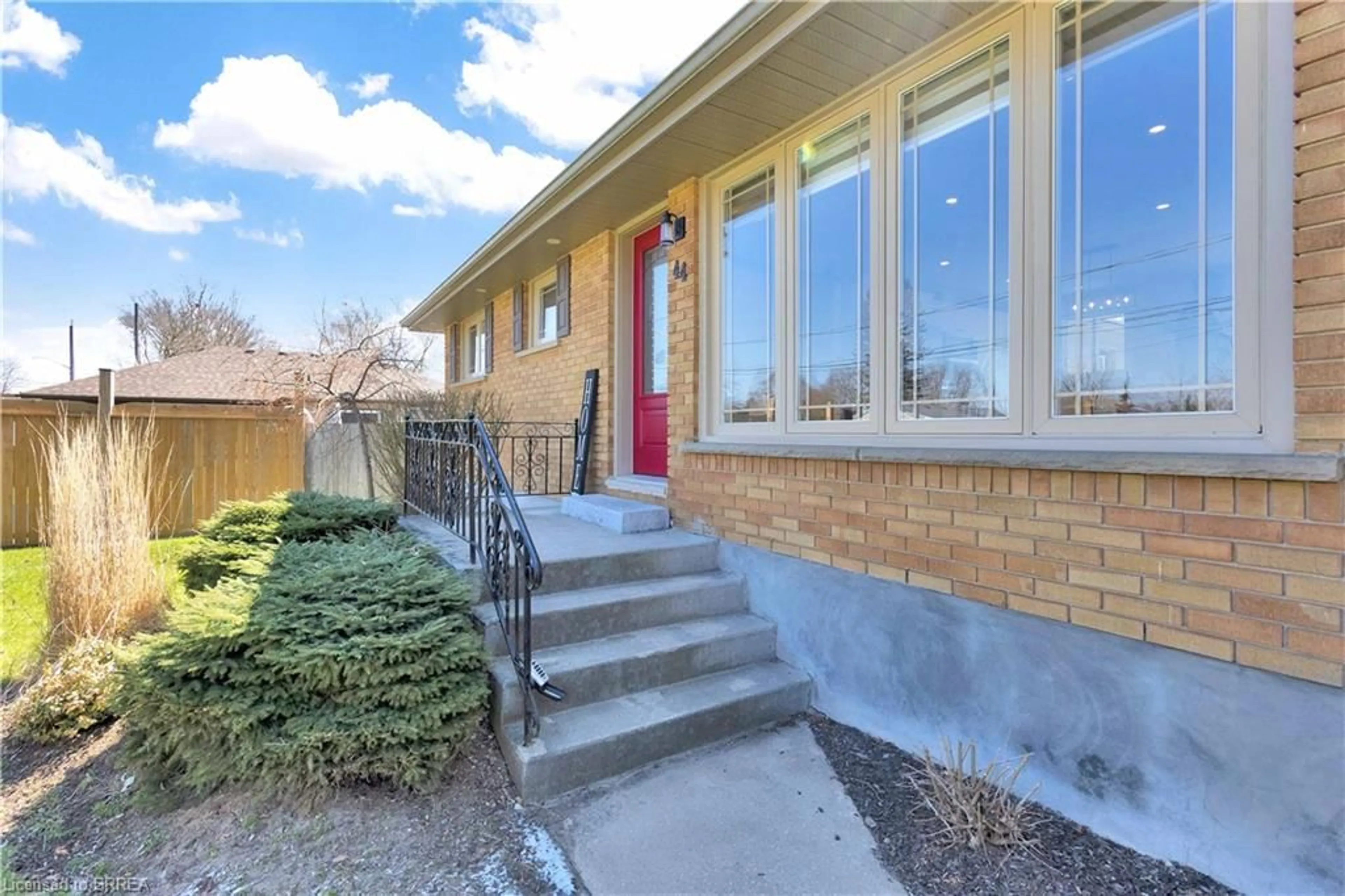 Home with brick exterior material, street for 44 Kinnard Rd, Brantford Ontario N3T 1P9