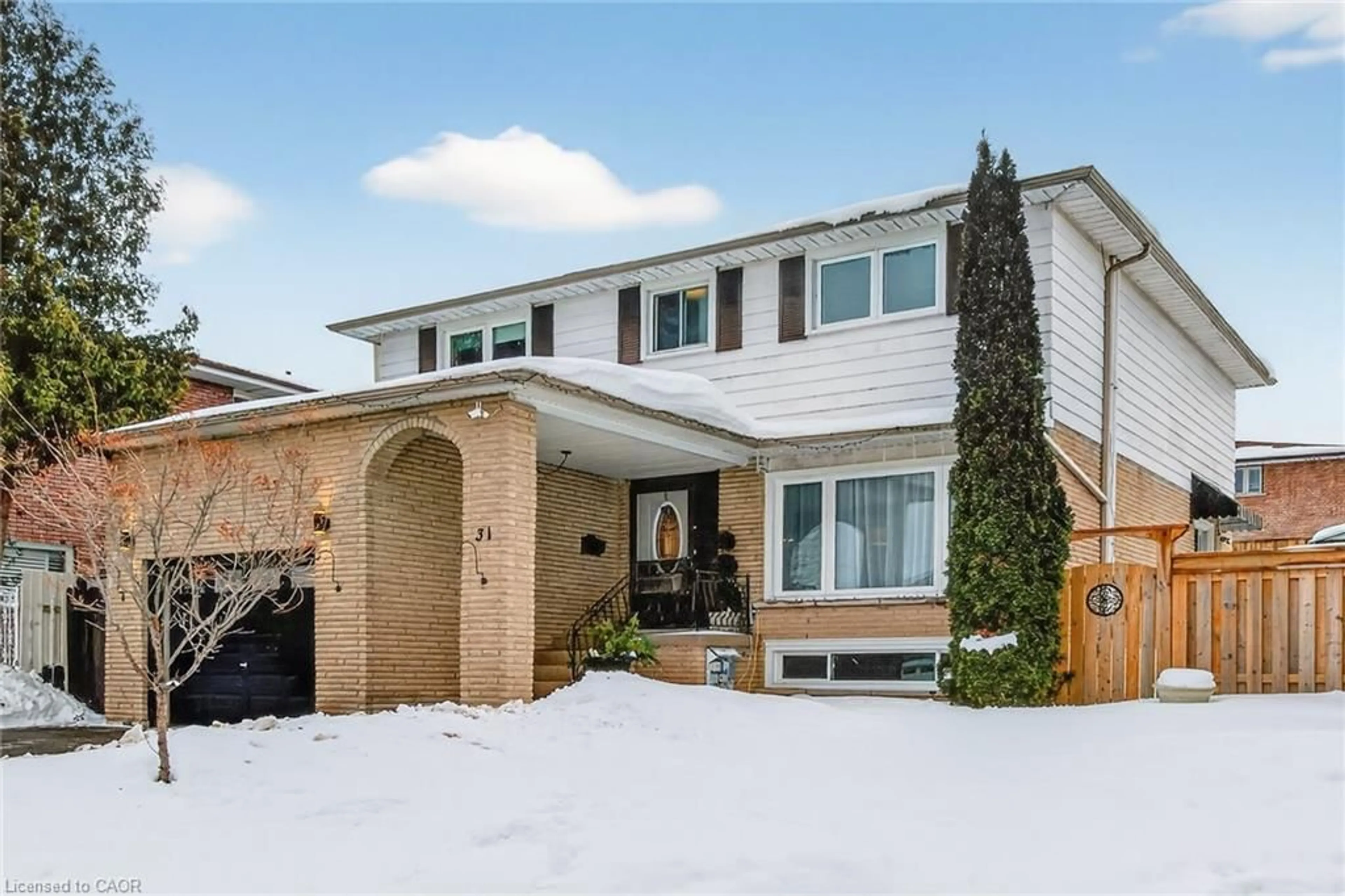 Home with brick exterior material, street for 31 Maynard St, Hamilton Ontario L9B 1R9