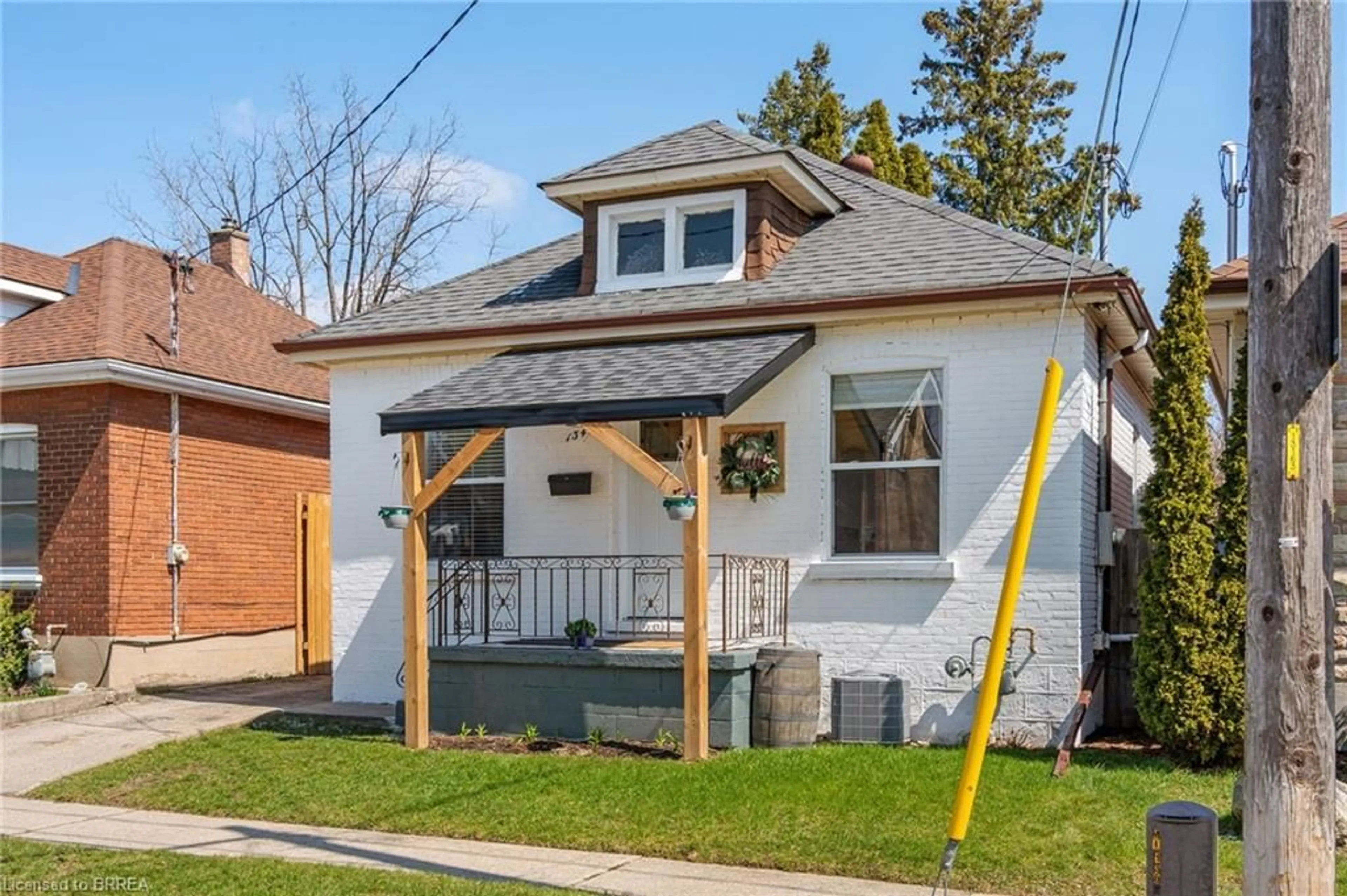 Unknown for 134 Superior St, Brantford Ontario N3S 2L2