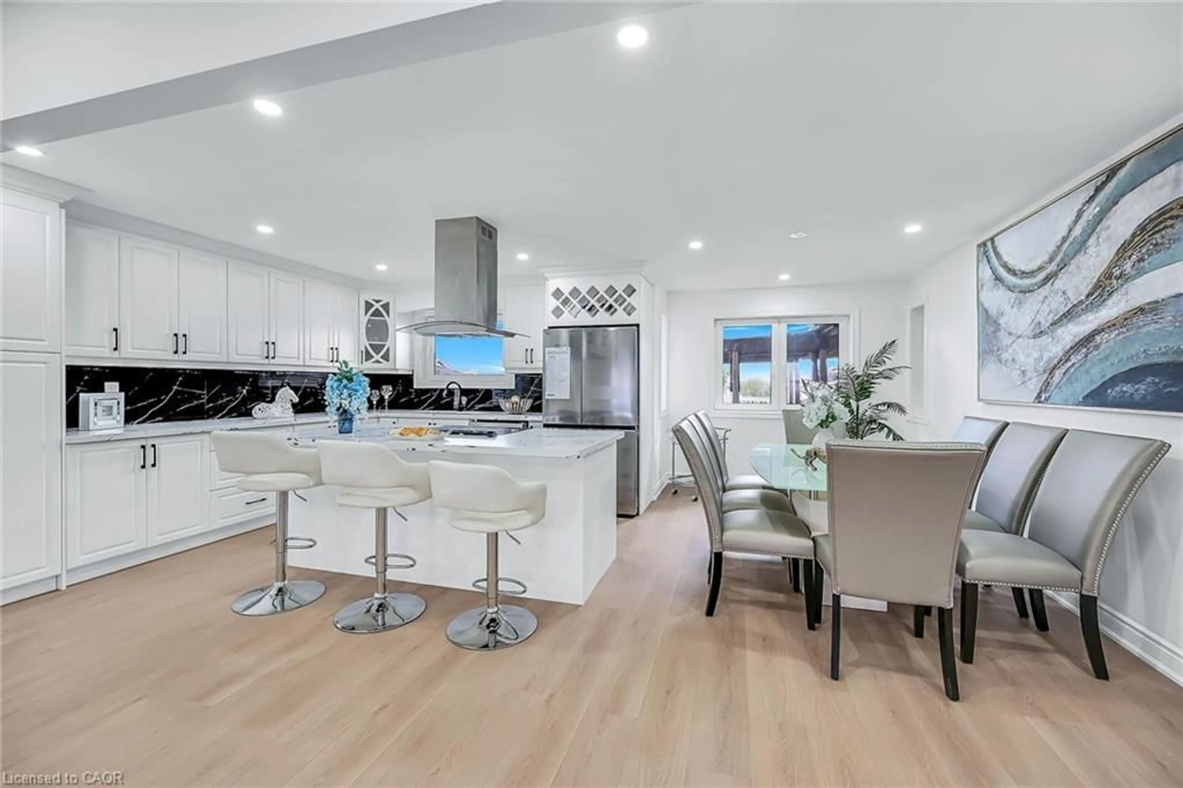 Open concept kitchen, unknown for 120 Second Rd, Stoney Creek Ontario L8J 3J2