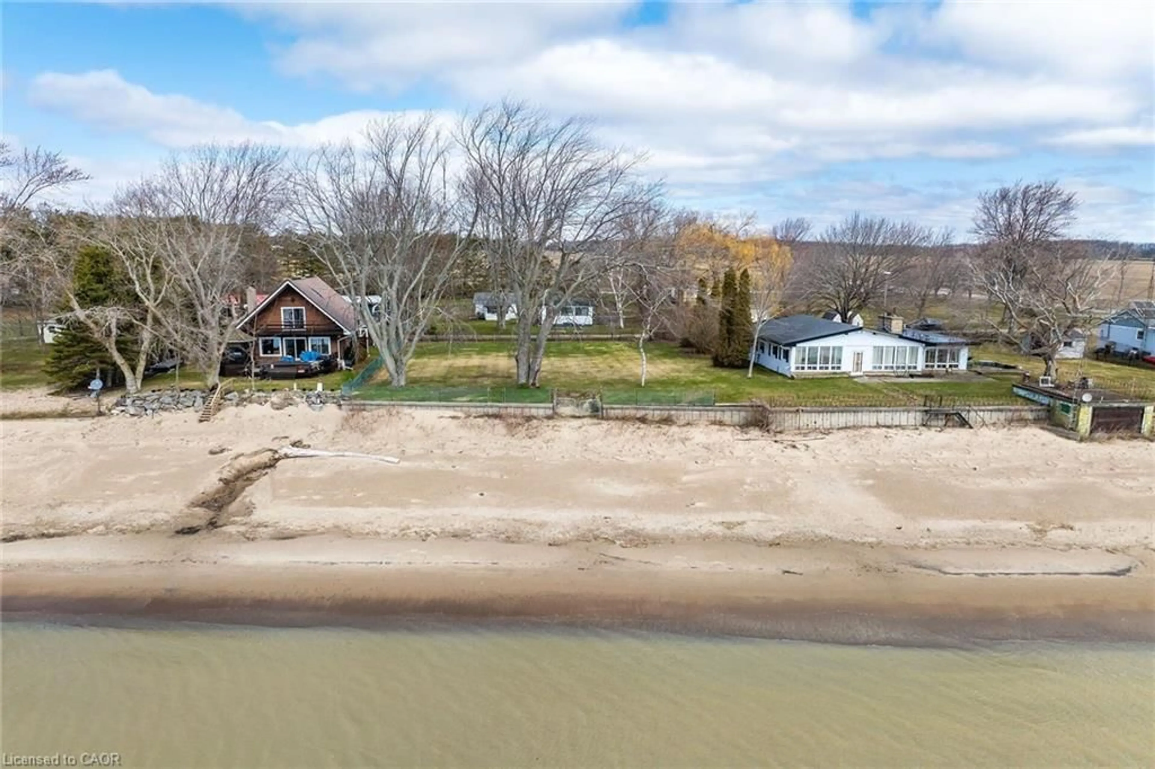 A pic from outside/outdoor area/front of a property/back of a property/a pic from drone, water/lake/river/ocean view for 10 Anchor Lane, Selkirk Ontario N0A 1P0