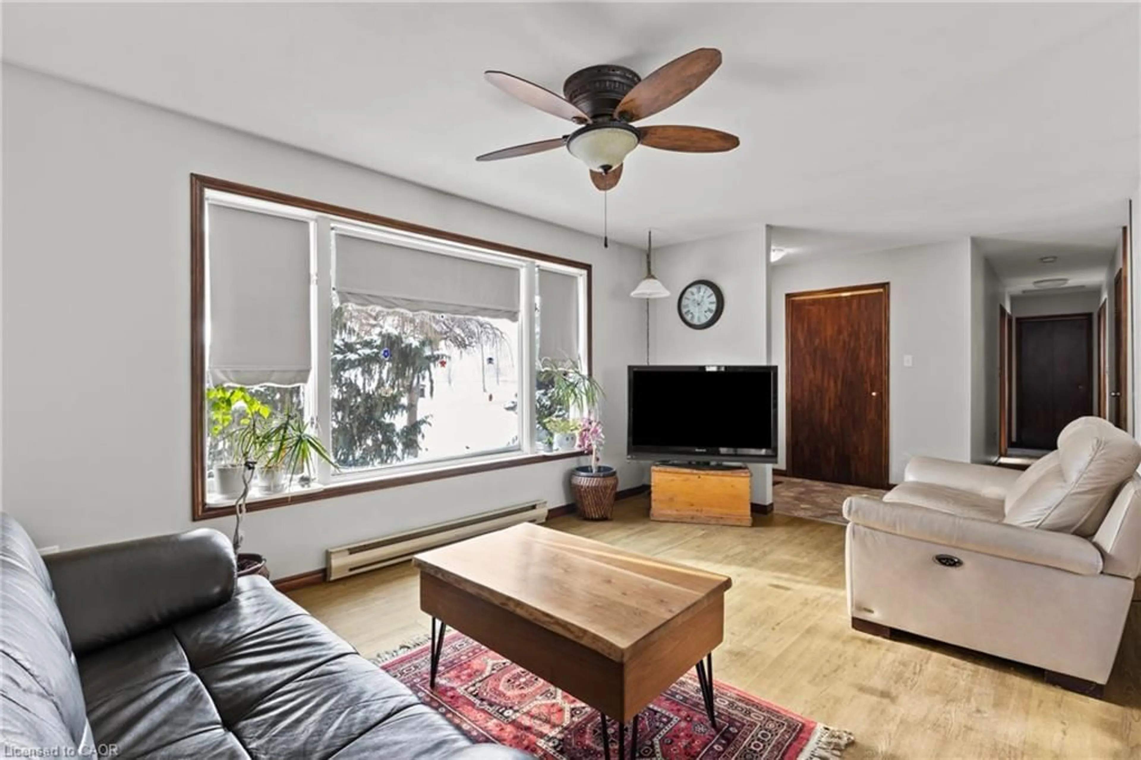 Living room with furniture, unknown for 1769 Concession 5 Rd, Waterford Ontario N0E 1Y0