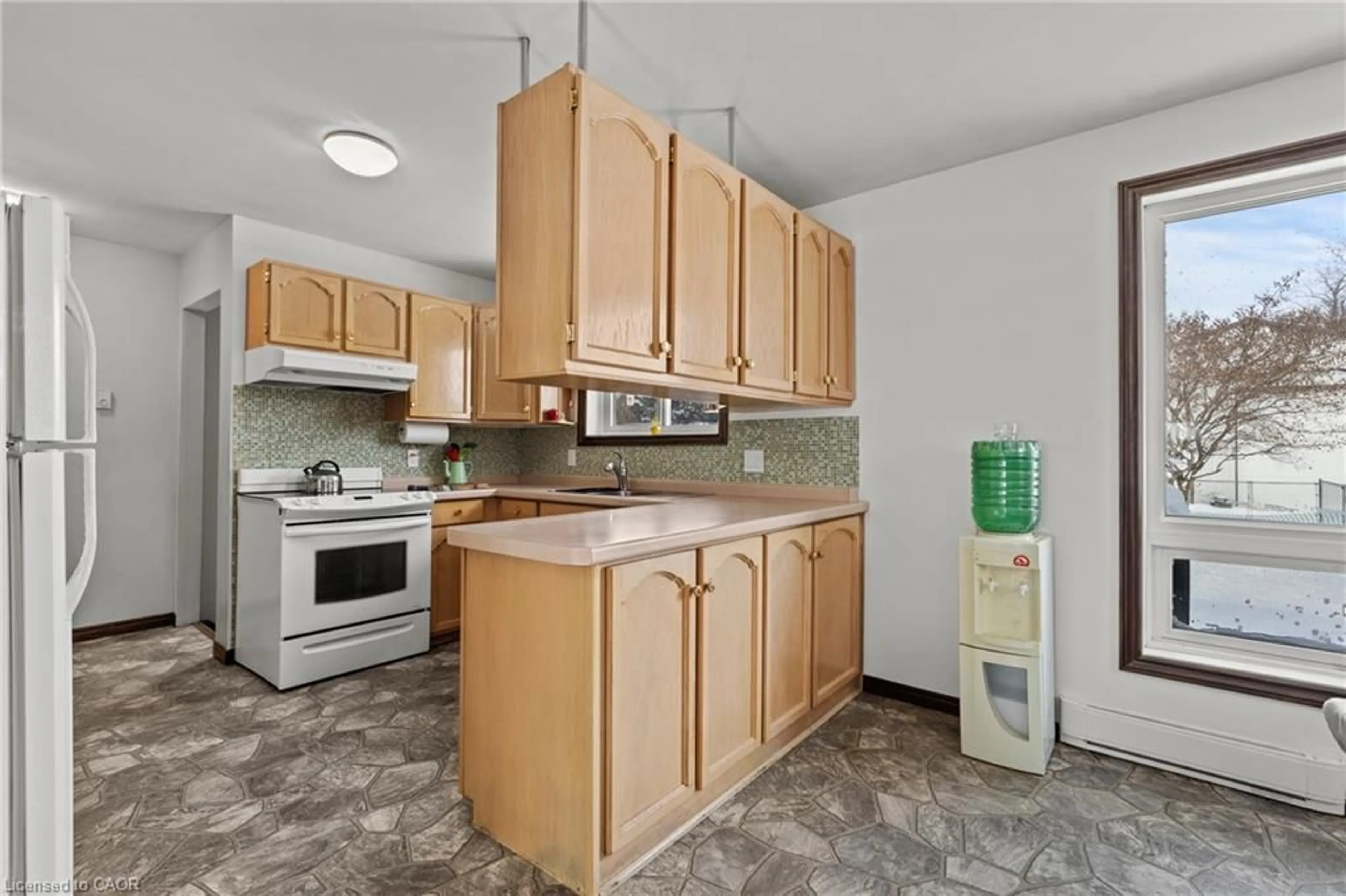 Standard kitchen, unknown for 1769 Concession 5 Rd, Waterford Ontario N0E 1Y0