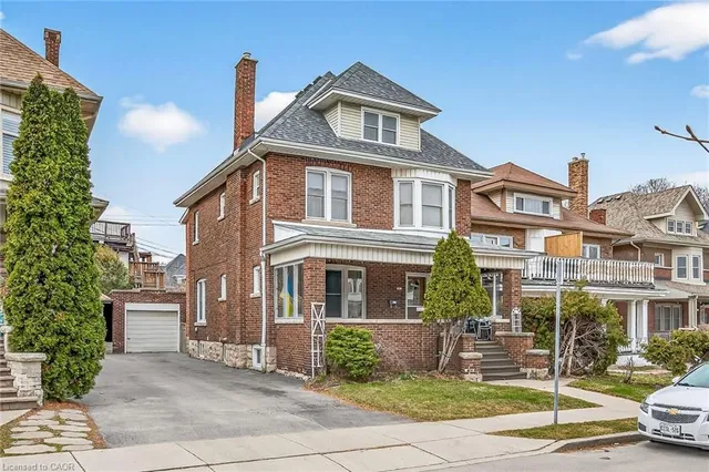 96 Barnesdale Blvd, Hamilton