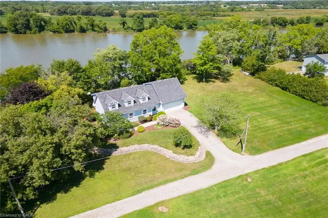 1042 River Rd, Cayuga 2