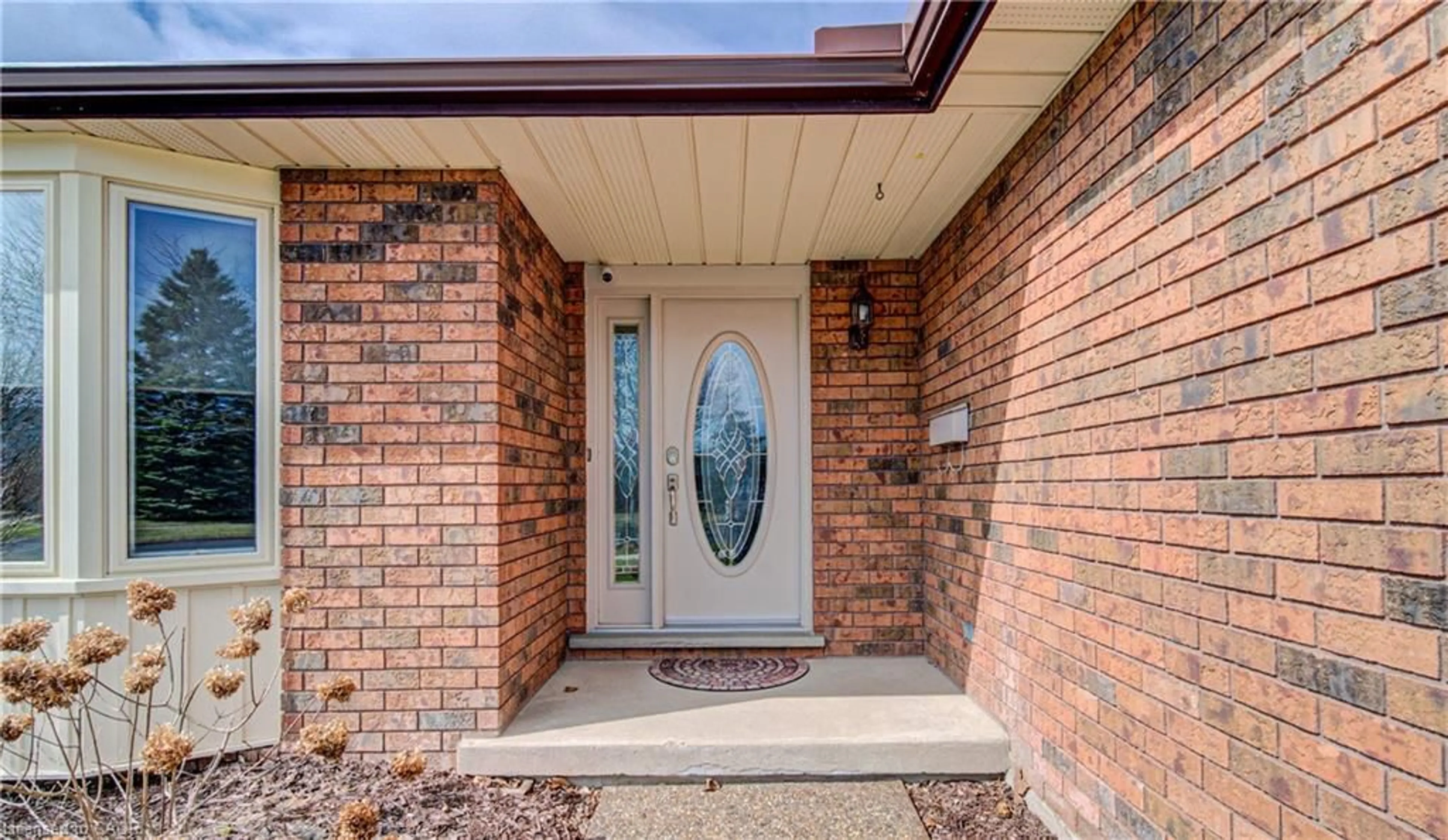 Indoor entryway for 95 Brierdale Dr, Kitchener Ontario N2A 3R5