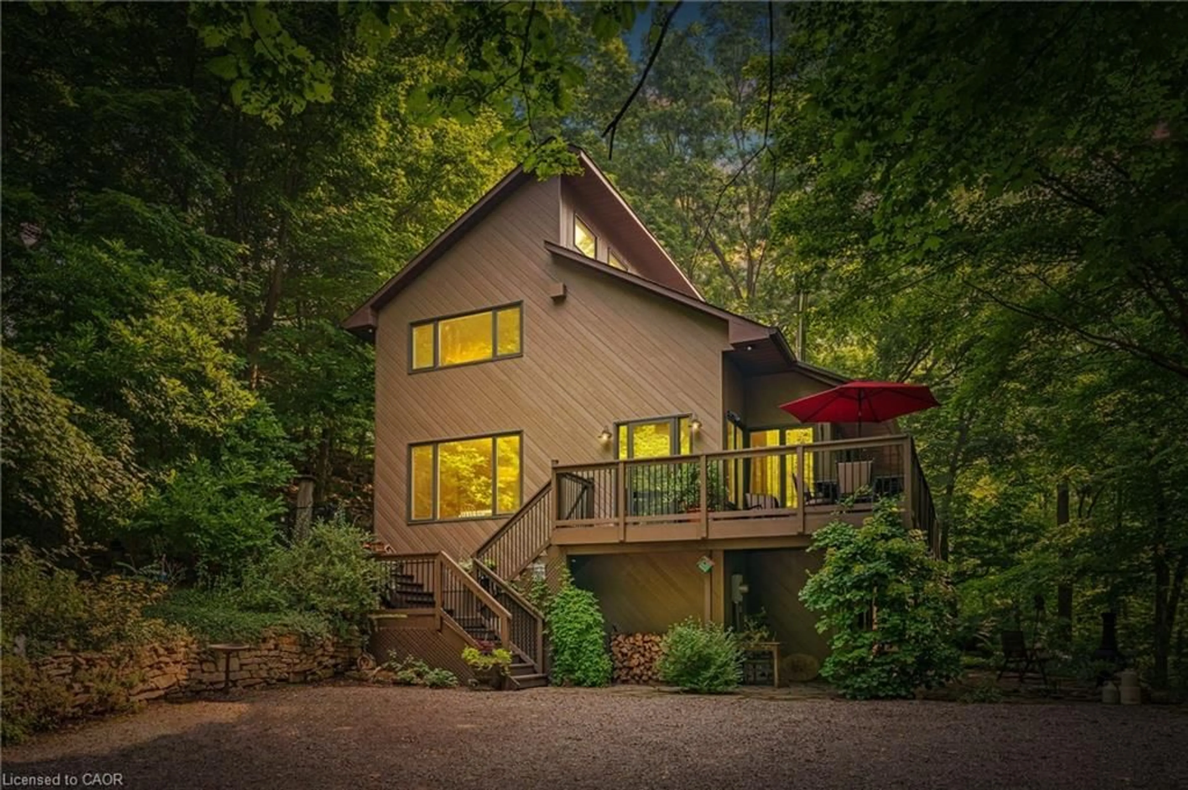 Unknown for 141 Valley Rd, Dundas Ontario L9H 5E2