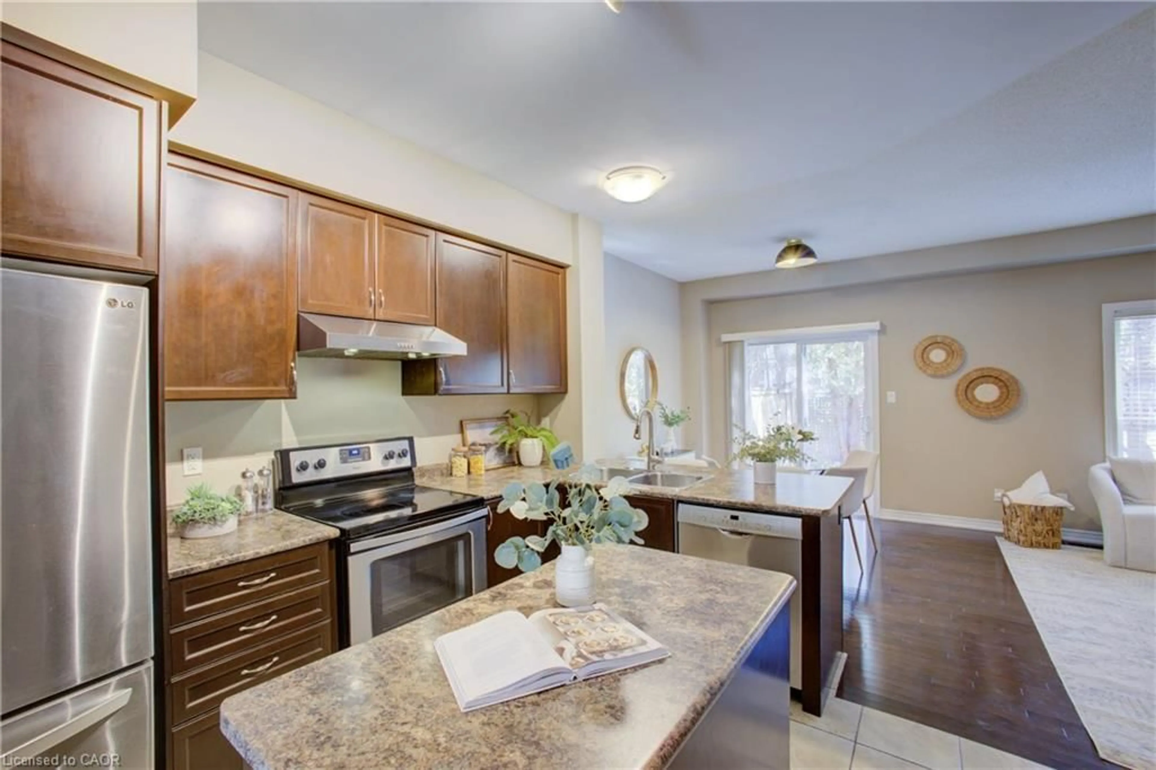 Open concept kitchen, ceramic/tile floor for 342 Mill St, Kitchener Ontario N2M 0A4