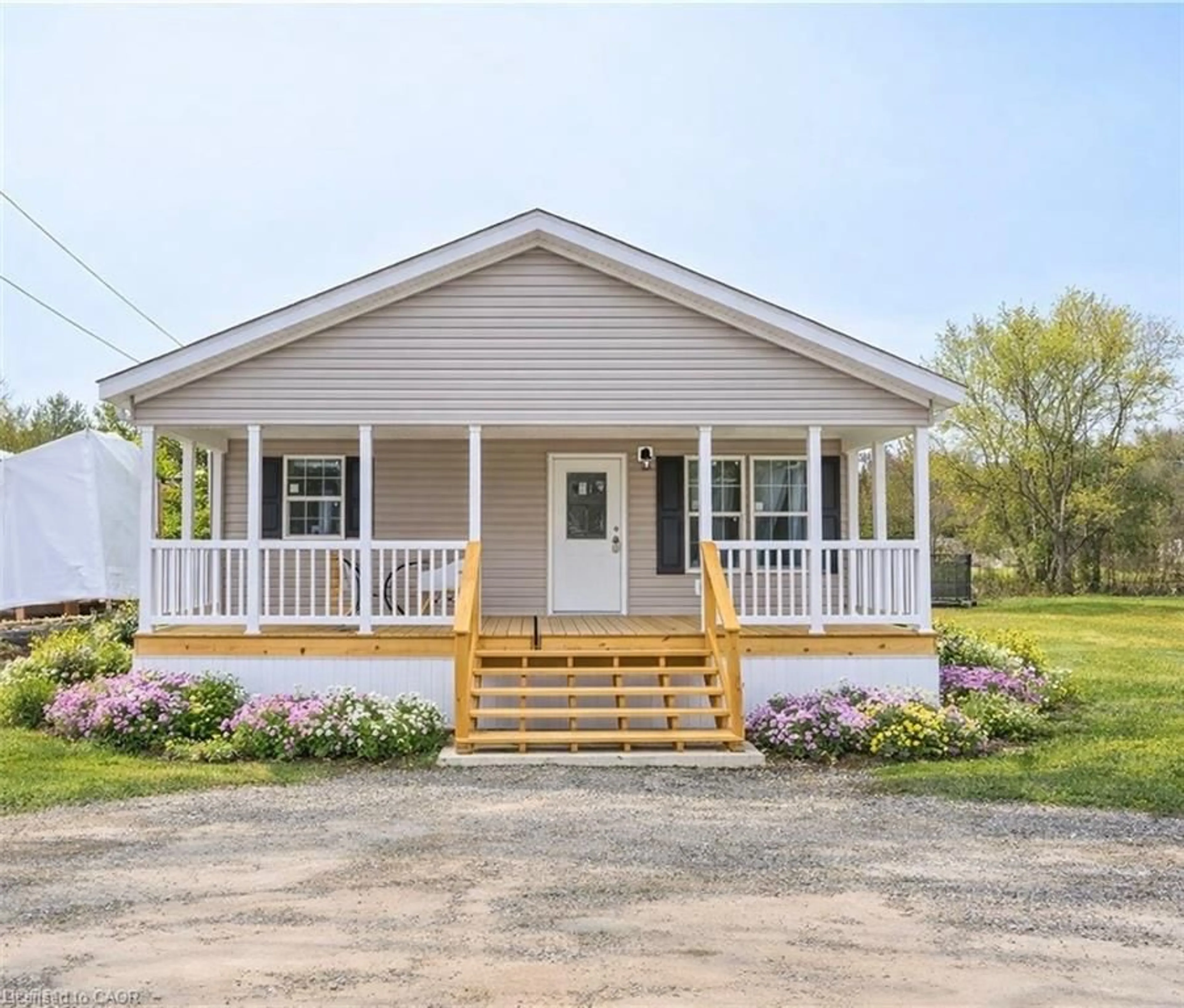 Home with vinyl exterior material, unknown for 1085 Concession 10 Rd #Lot 126/X, Flamborough Ontario L0R 1K0