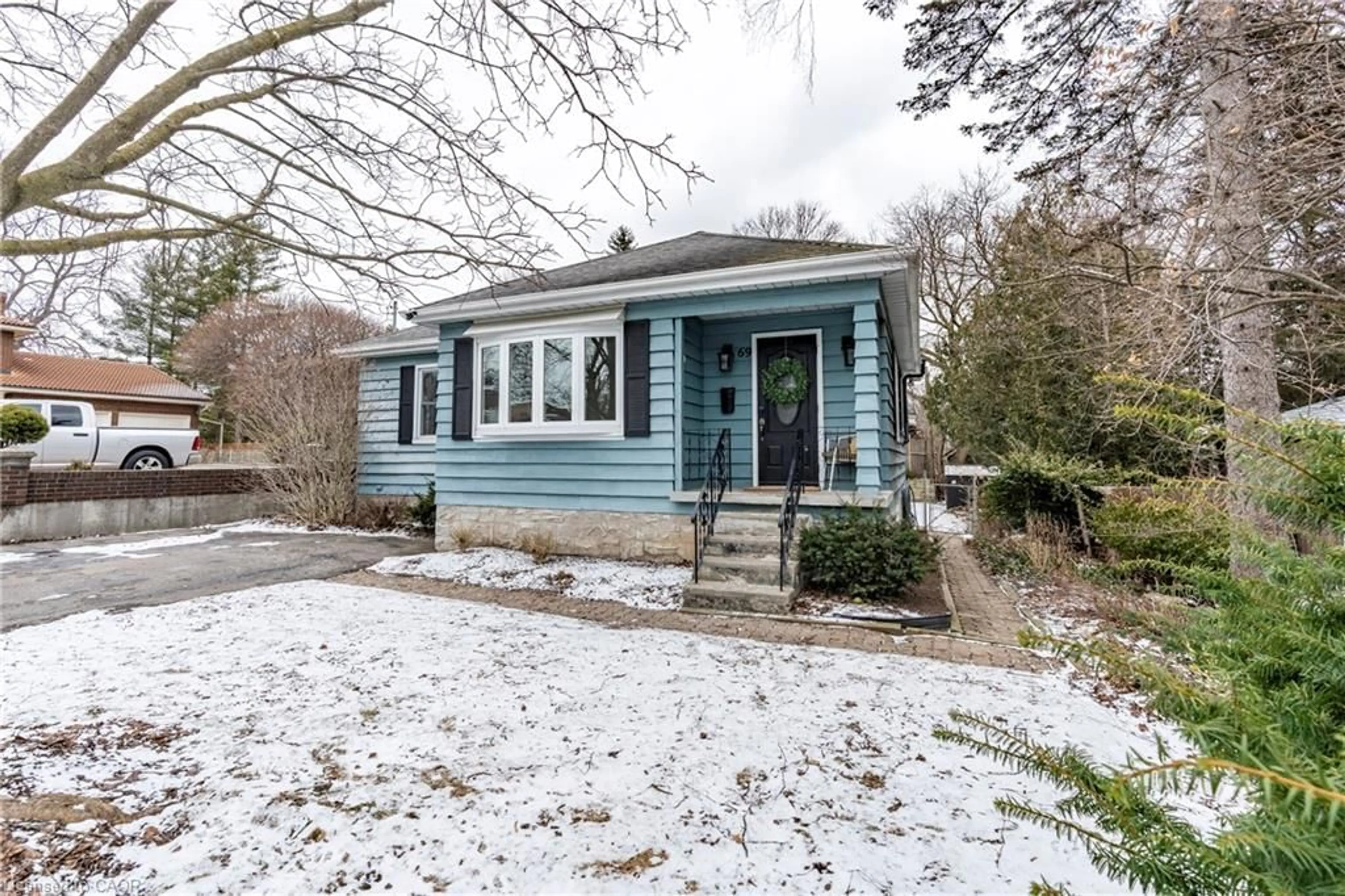 Unknown for 69 Lowrey Ave, Cambridge Ontario N1R 5A4