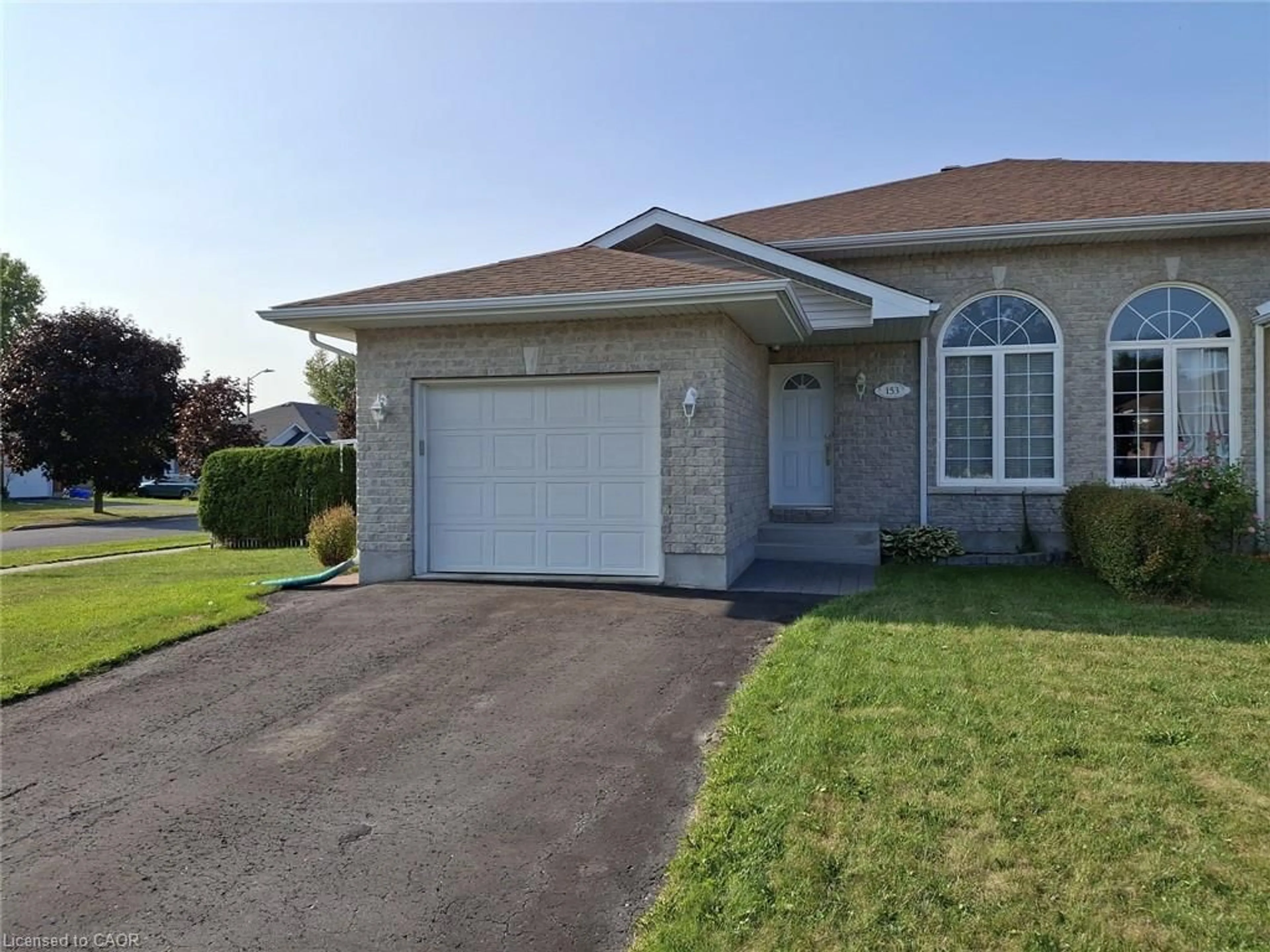 Home with vinyl exterior material, street for 153 Heritage Pl, Cornwall Ontario K6J 5V6