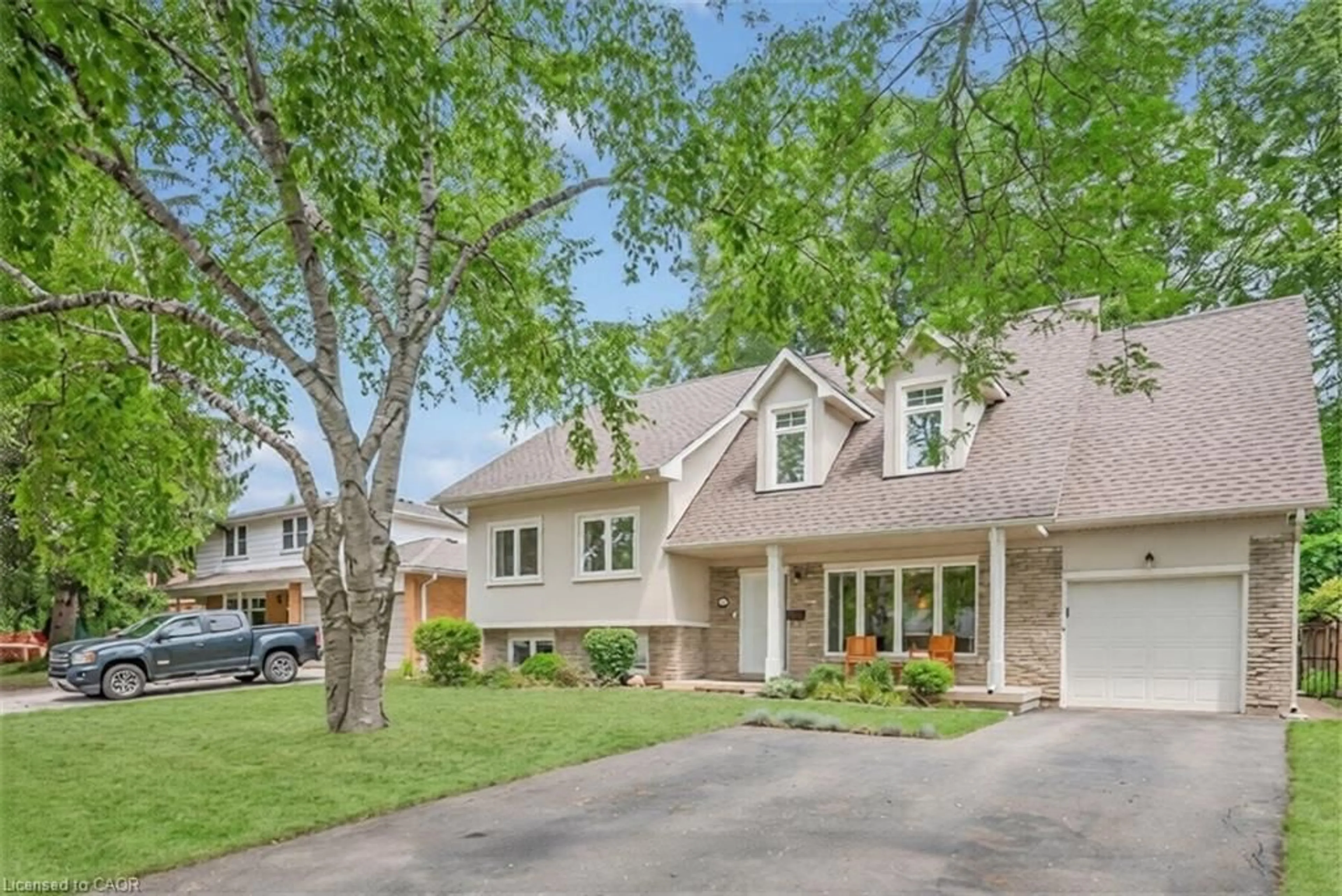 Unknown for 285 Surrey Dr, Oakville Ontario L6L 3T6