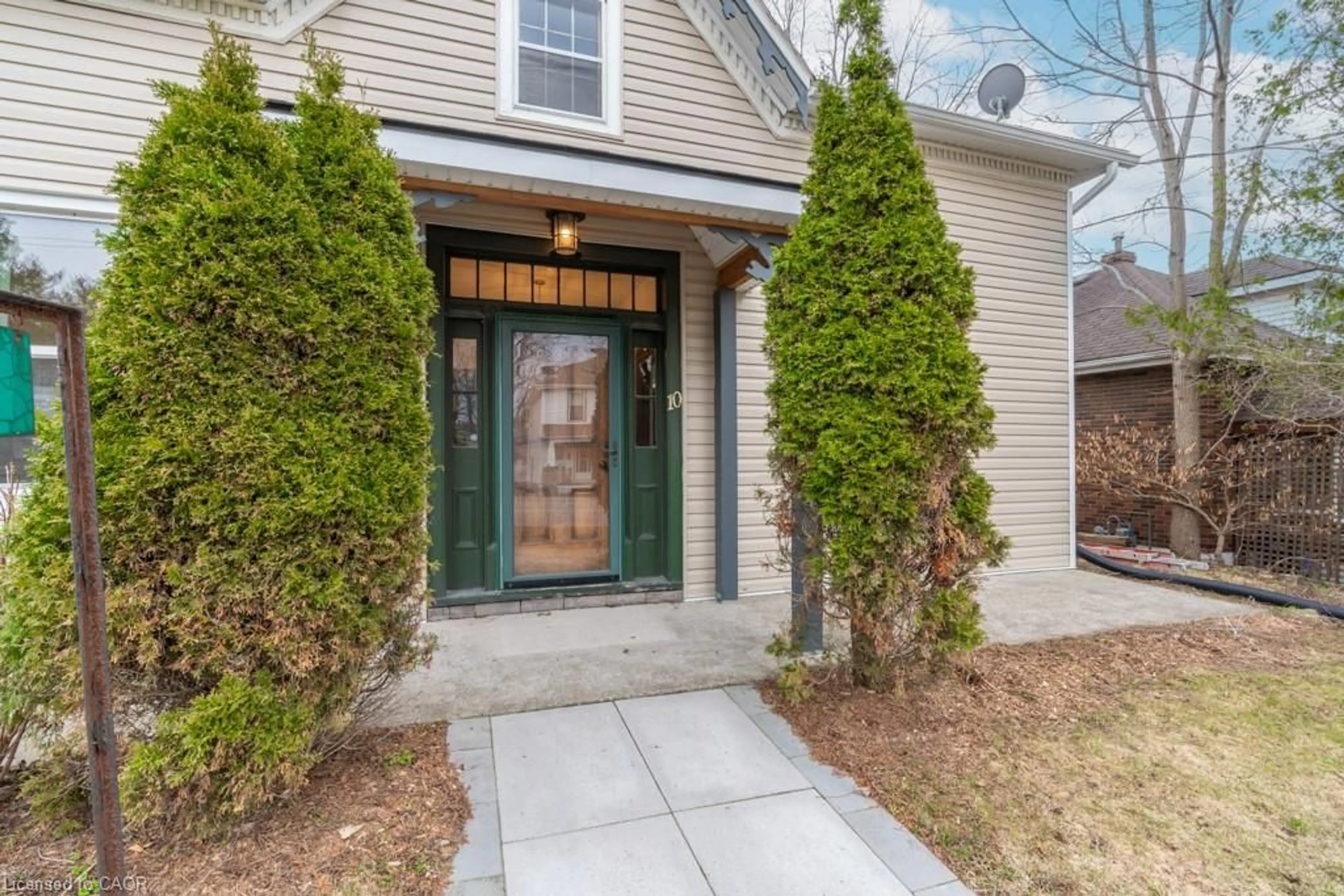 Unknown for 10 Badenoch St, Morriston Ontario N0B 2C0