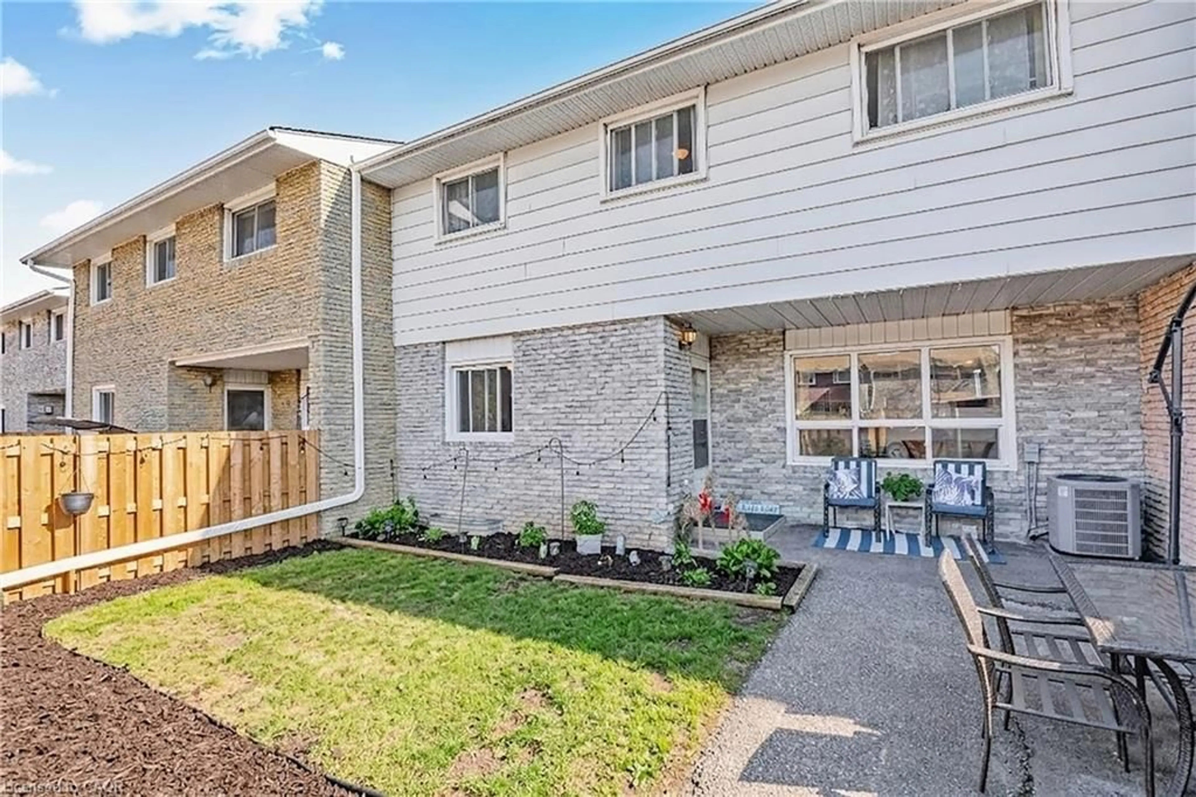 Patio, unknown for 423 Westwood Dr #43, Kitchener Ontario N2M 5B5