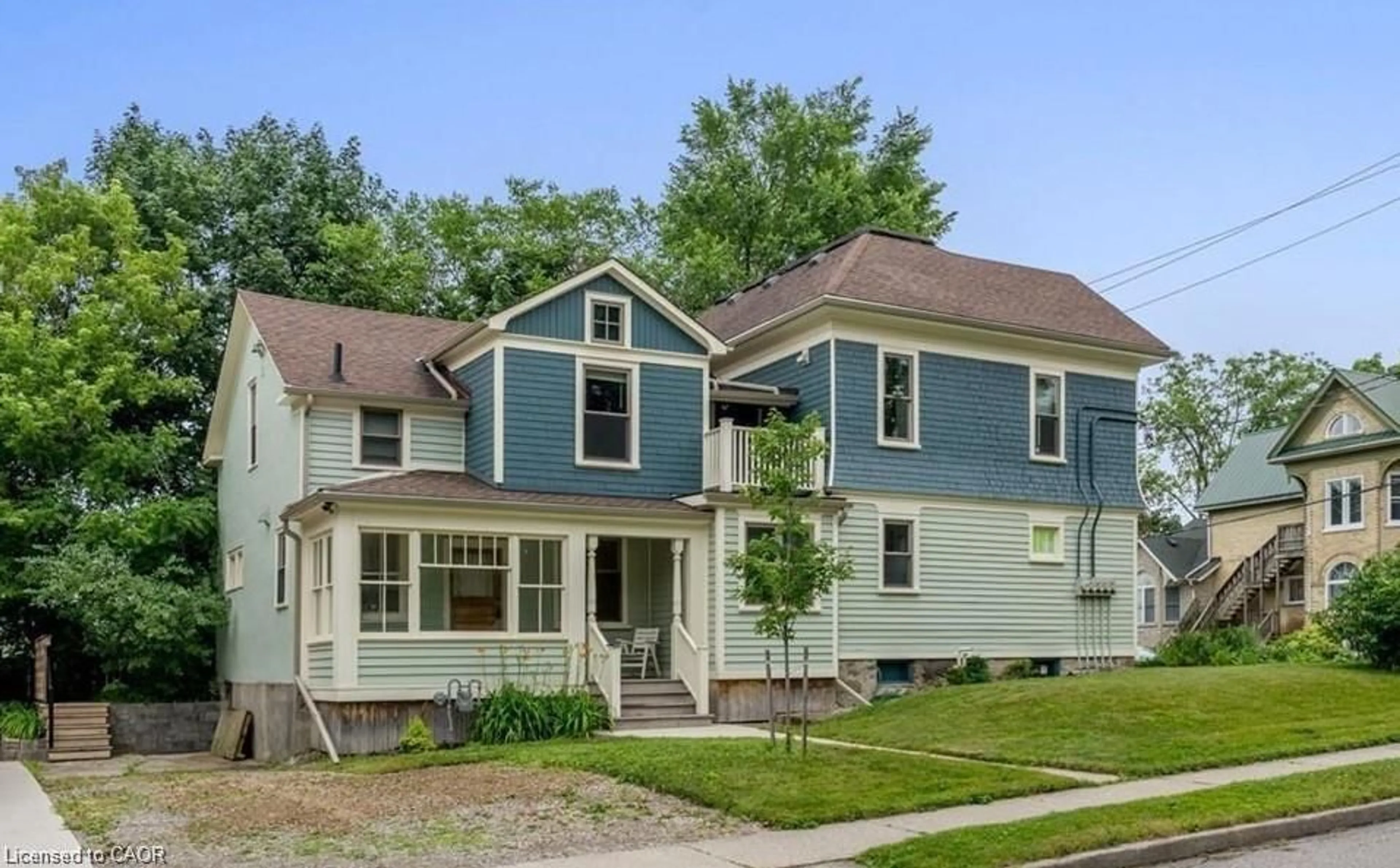 Home with vinyl exterior material, street for 14 Young St, Waterloo Ontario N2L 2Y8