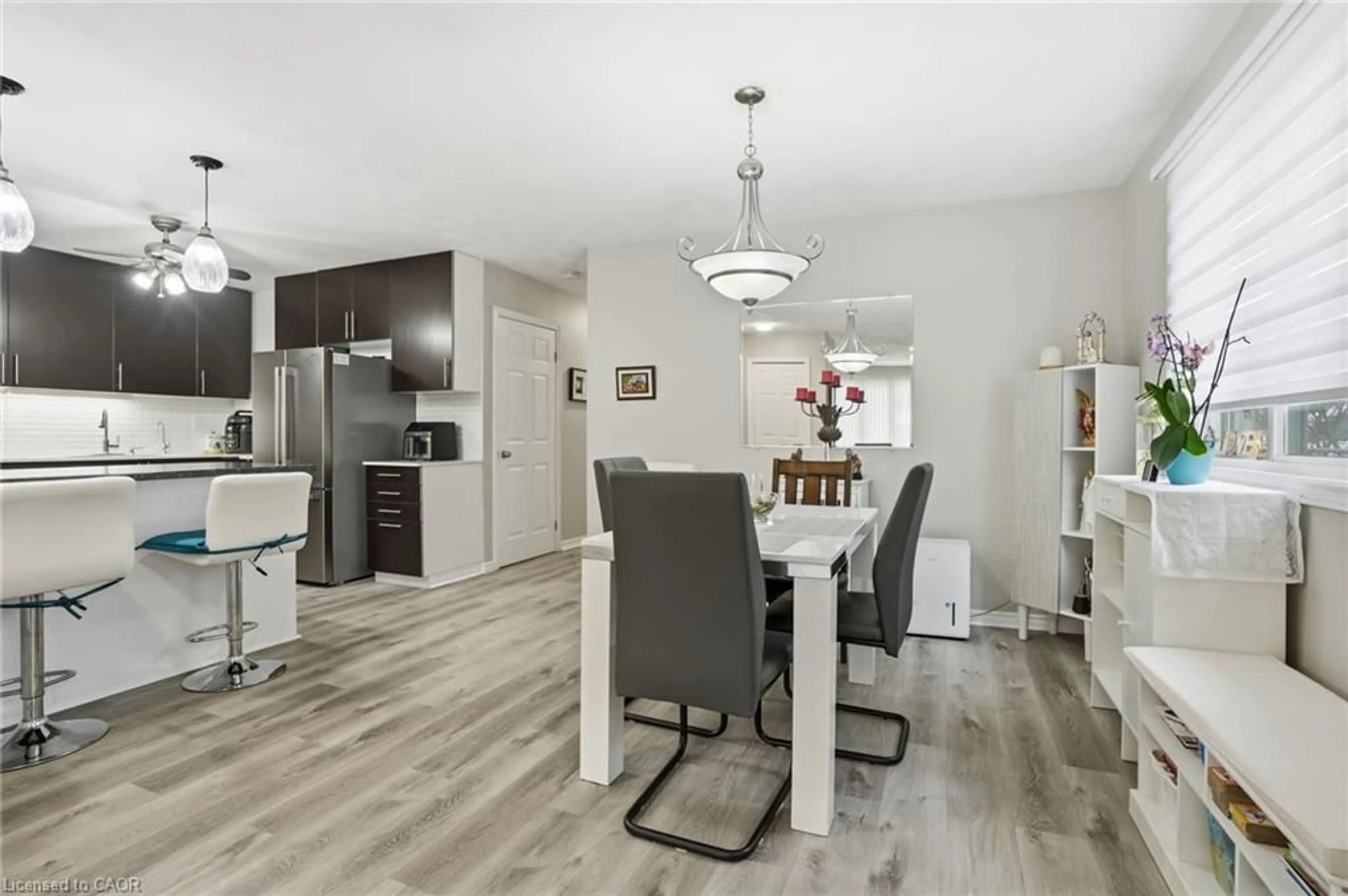 Open concept kitchen, unknown for 19B Dundas St, Paris Ontario N3L 1E9