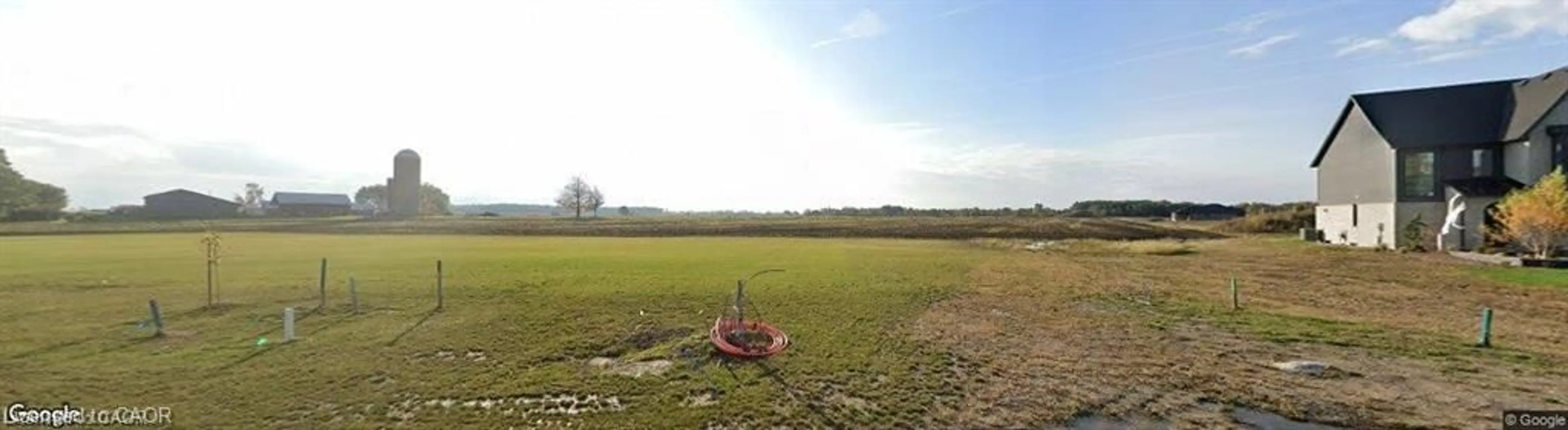 A pic from outside/outdoor area/front of a property/back of a property/a pic from drone, unknown for 3625 Queen St, Camlachie Ontario N0N 1E0