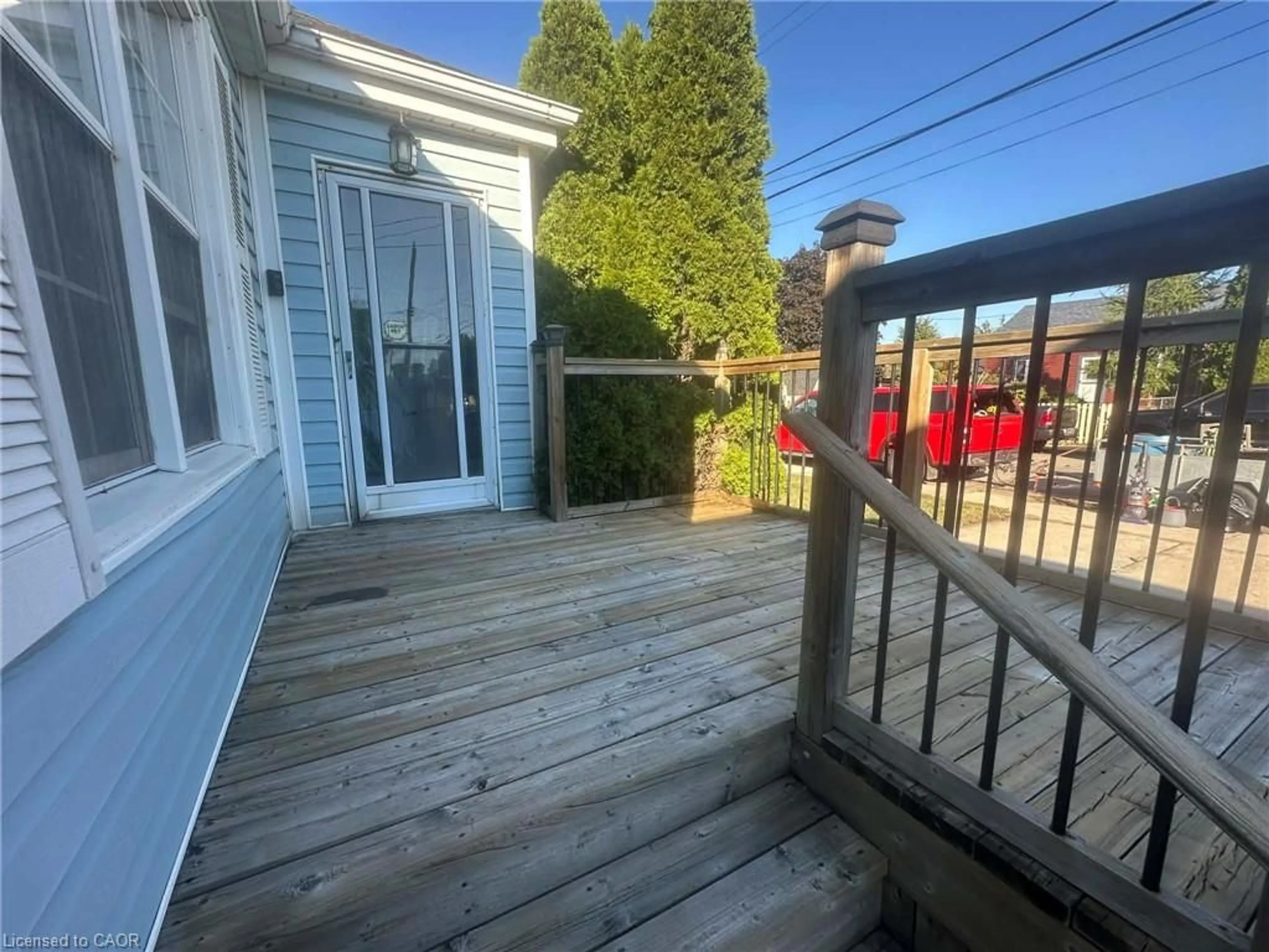 Patio, street for 623 Knox Ave, Hamilton Ontario L8H 6K2