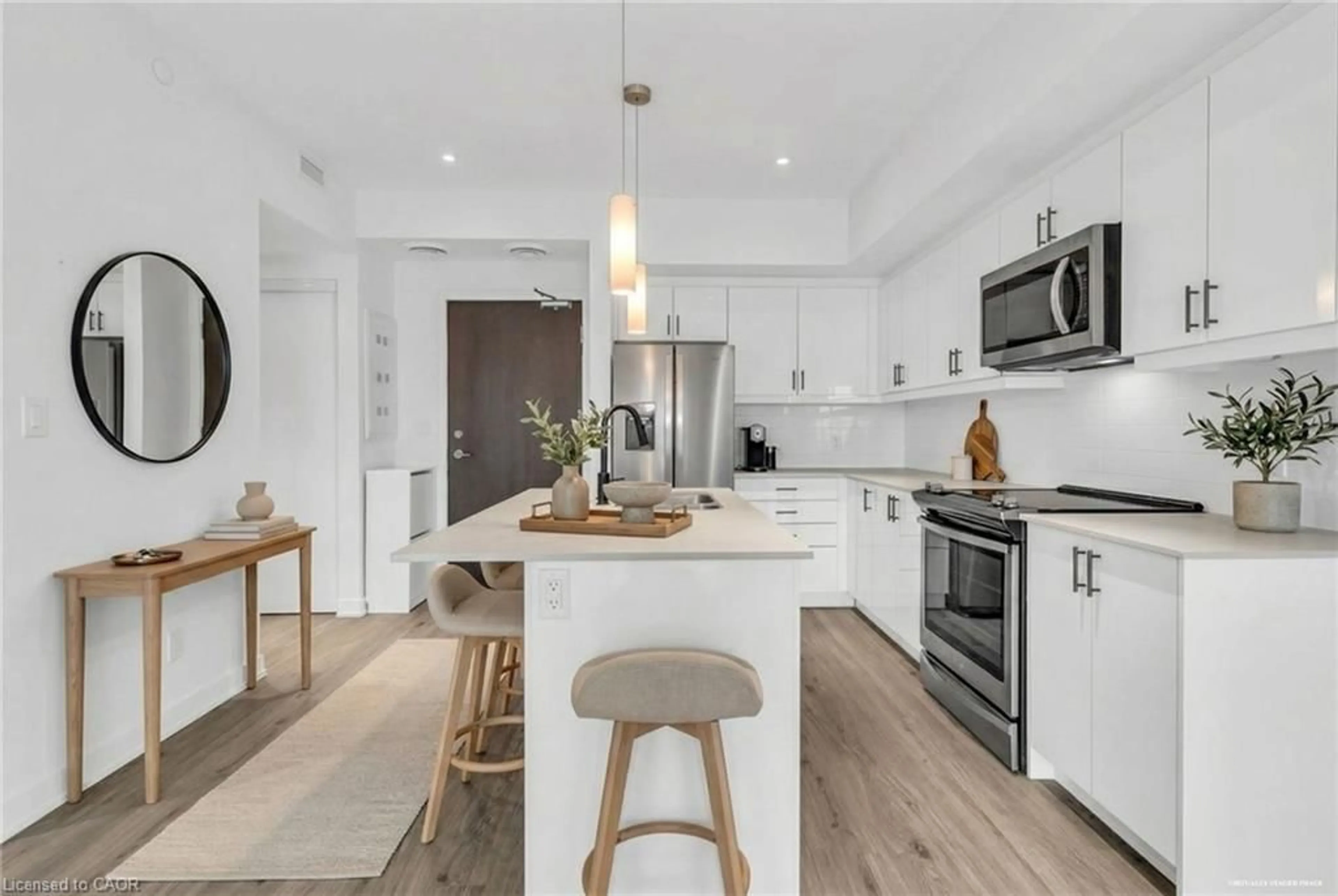 Open concept kitchen, unknown for 16 Markle Cres #508, Ancaster Ontario L9G 0H4