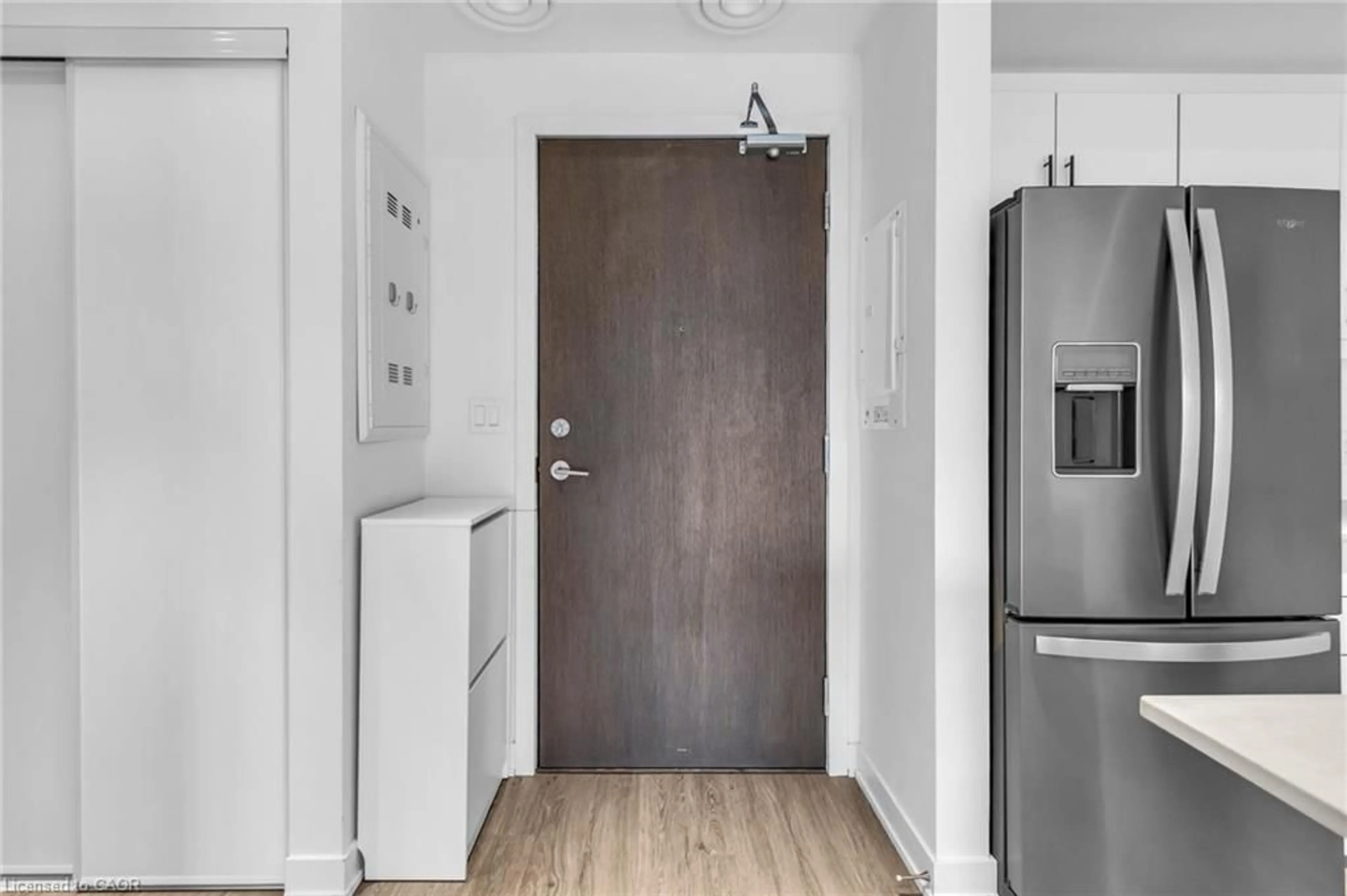 Indoor entryway for 16 Markle Cres #508, Ancaster Ontario L9G 0H4