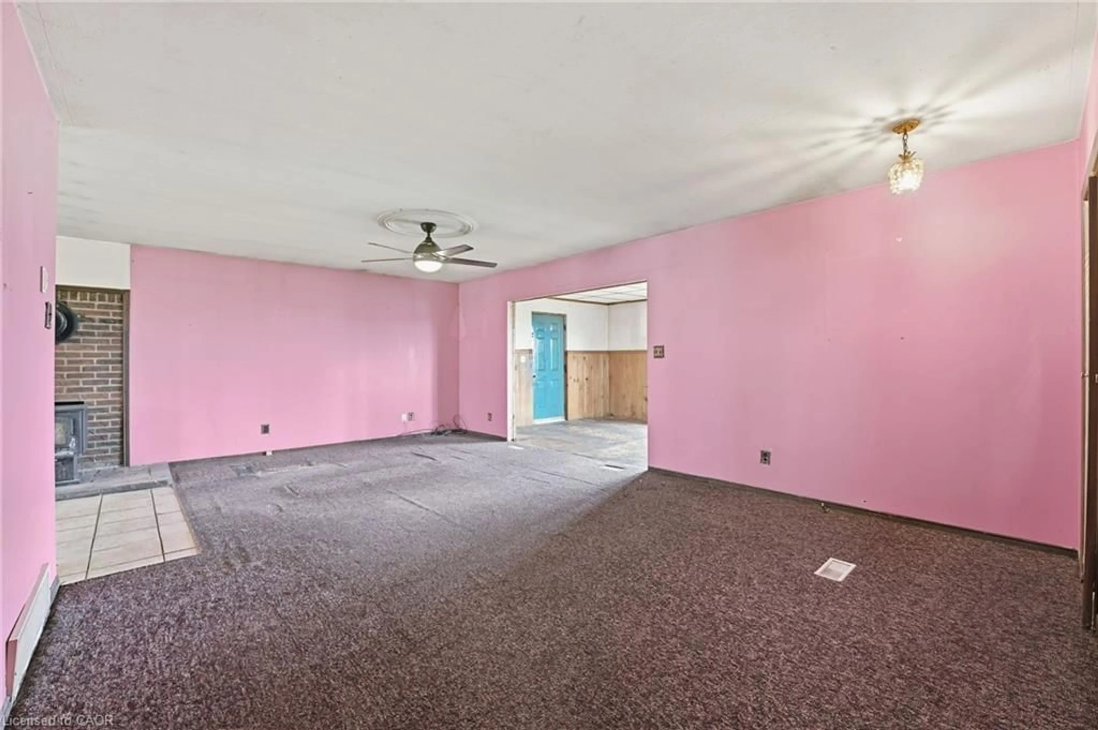 A pic of a room for 2091 6th Concession Rd, Hamilton Ontario N0B 1L0