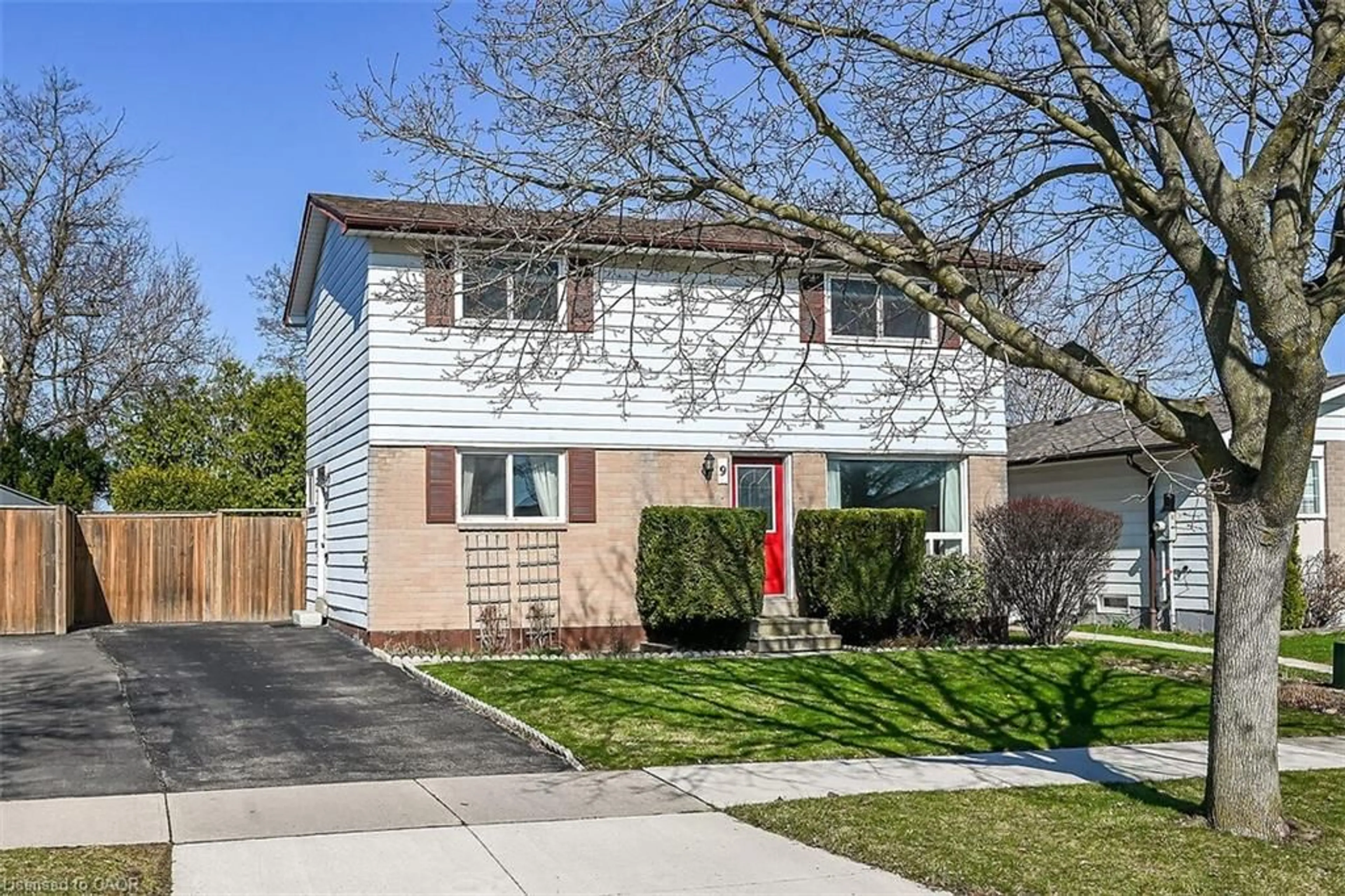 Home with brick exterior material, street for 9 Mellenby St, Stoney Creek Ontario L8J 1E6