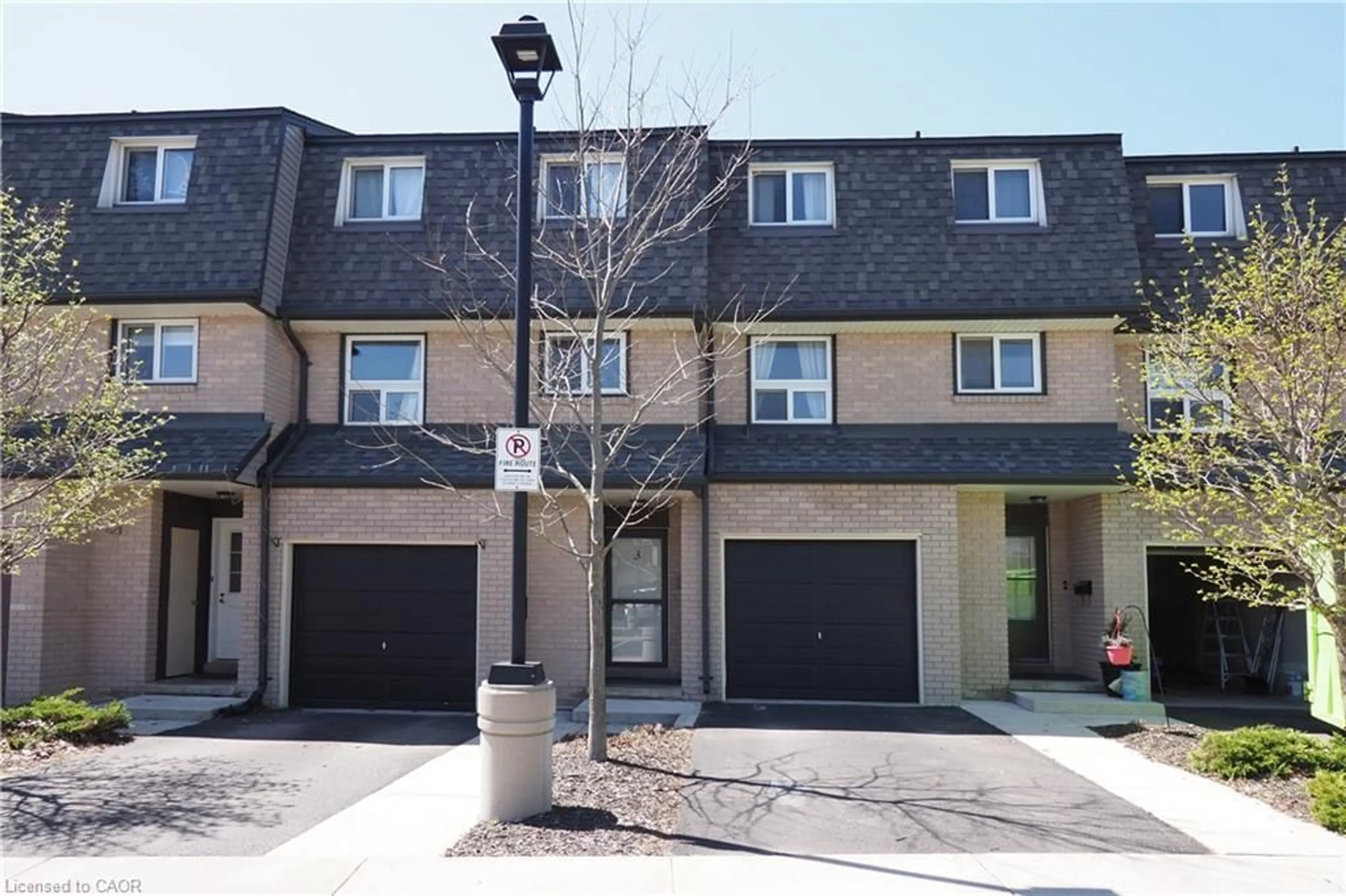 Unknown for 138 Blackhorne Dr #3, Kitchener Ontario N2E 1Z3