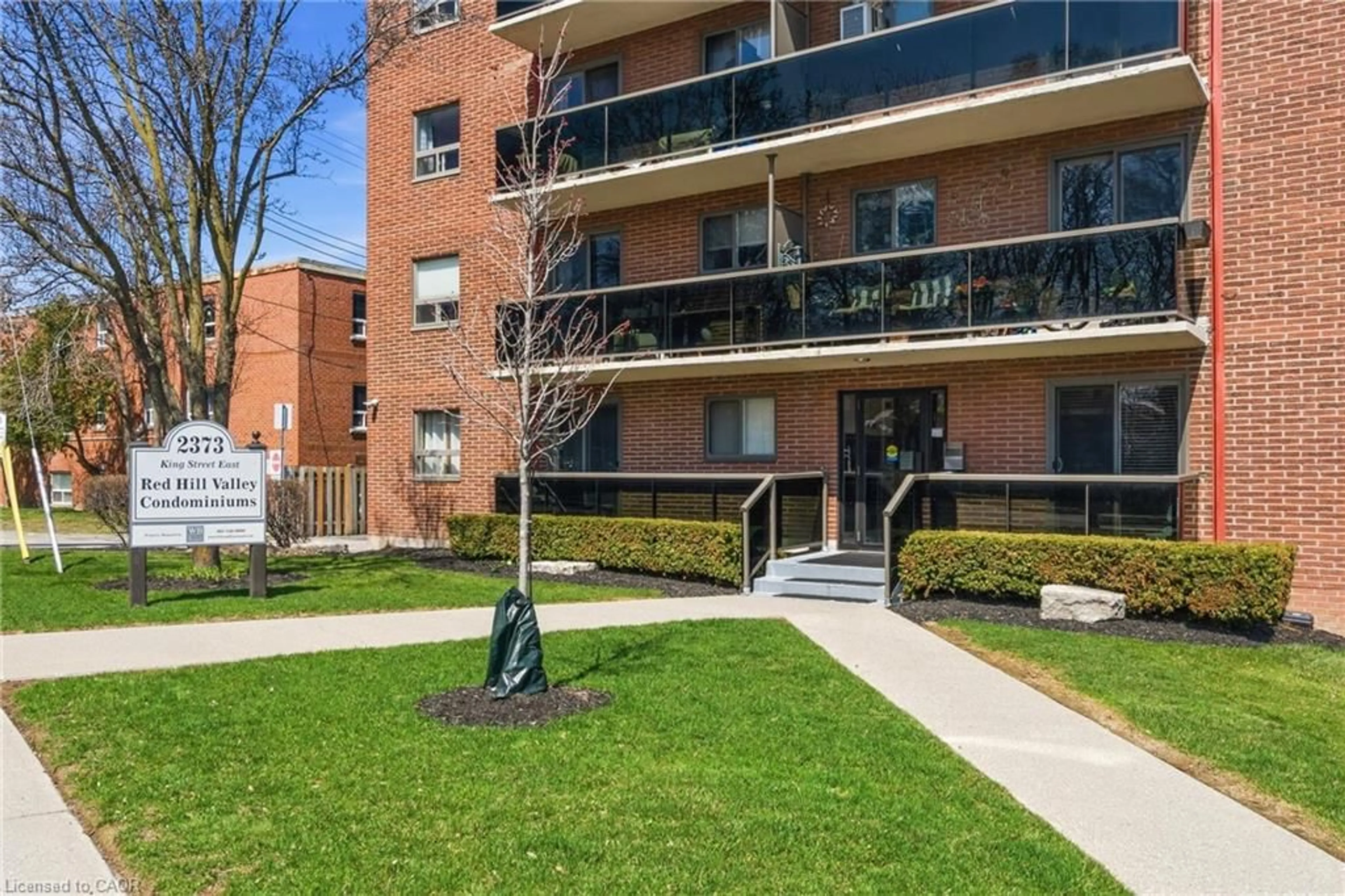 Patio, street for 2373 King St #45, Hamilton Ontario L8K 1X9