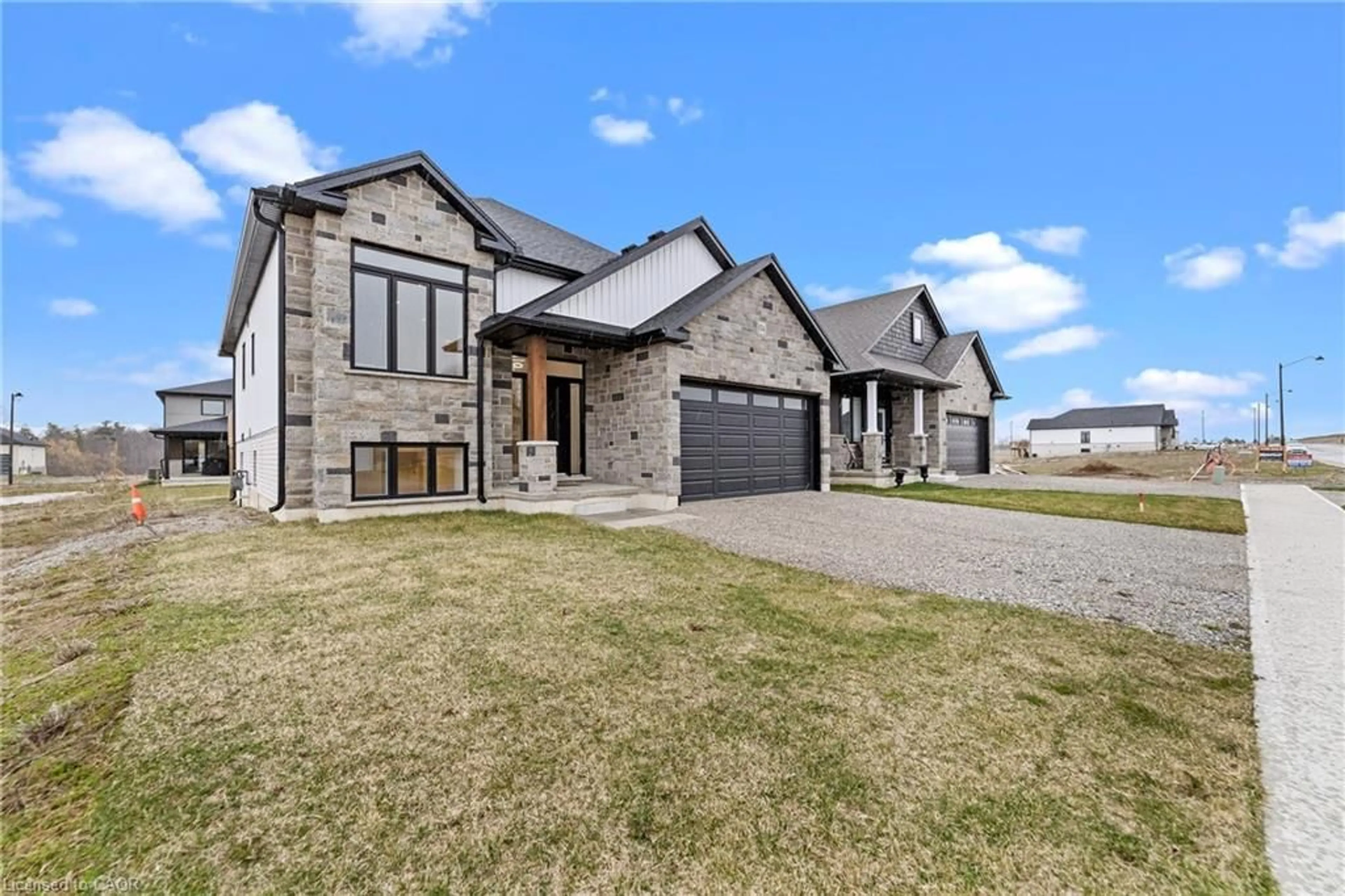 Home with brick exterior material, street for 174 Pike Creek Dr, Cayuga Ontario N0A 1E0