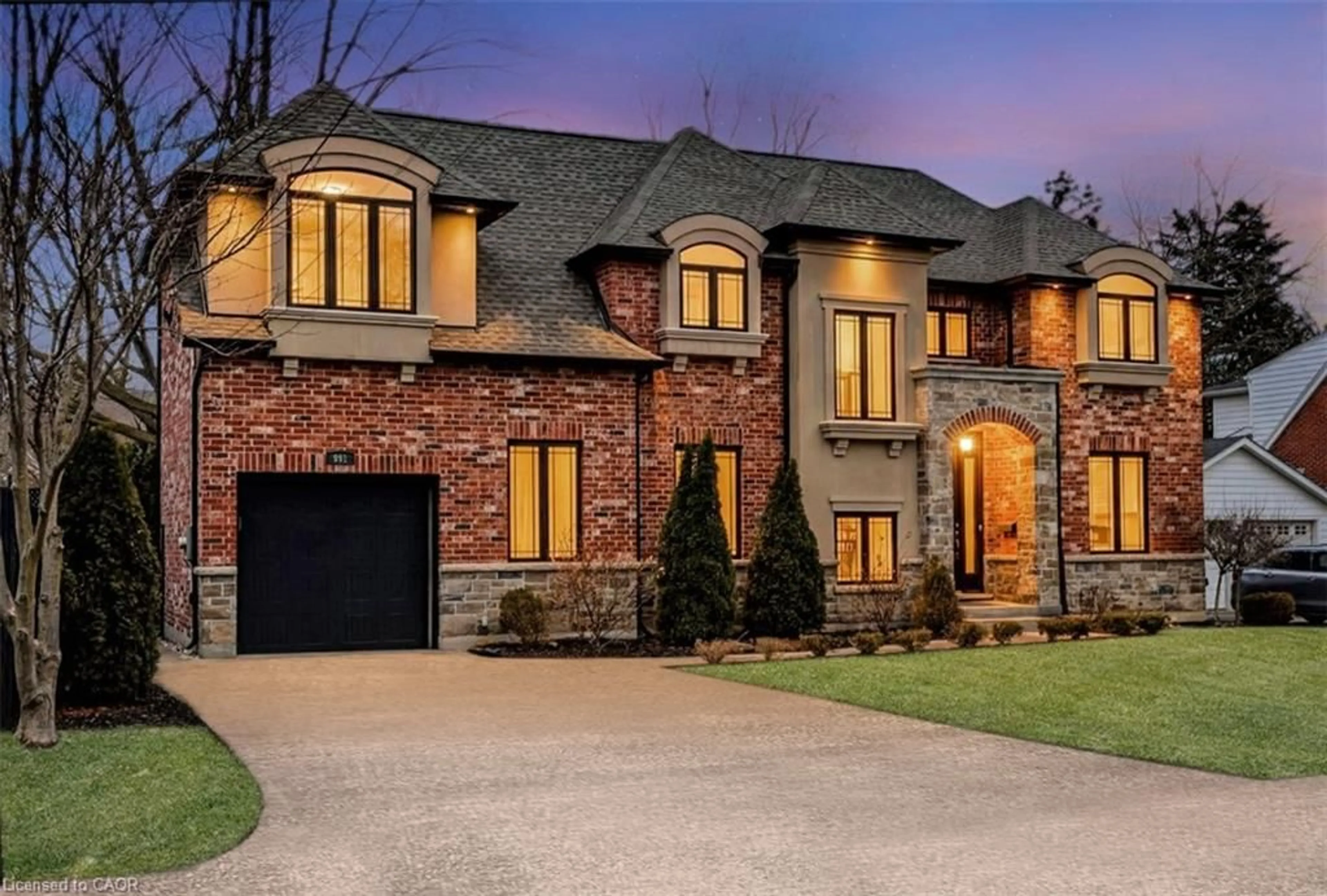 Home with brick exterior material, street for 991 Glenwood Ave, Burlington Ontario L7T 2K1