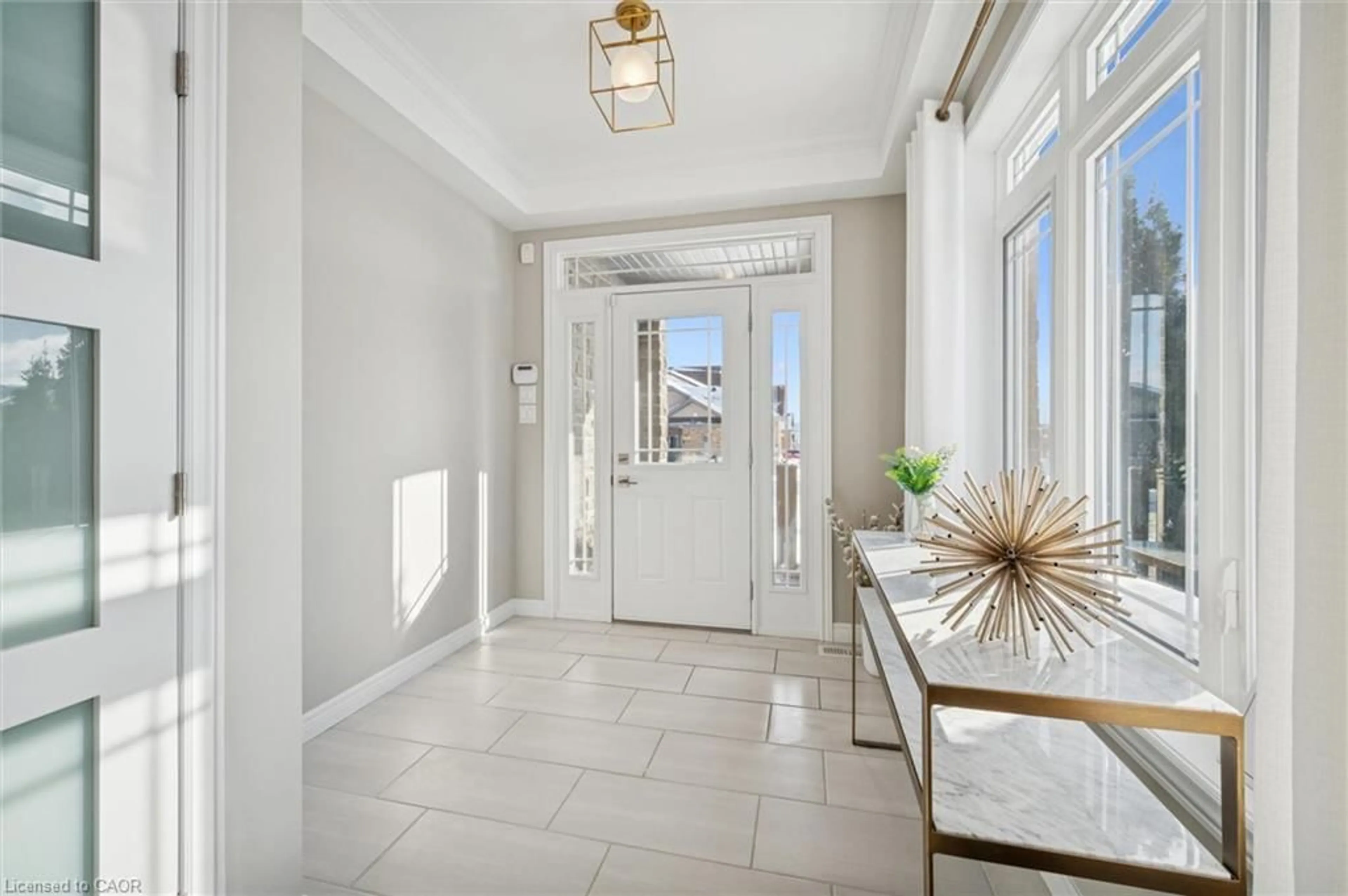 Indoor entryway for 97 Rivertrail Ave, Kitchener Ontario N2A 0H9