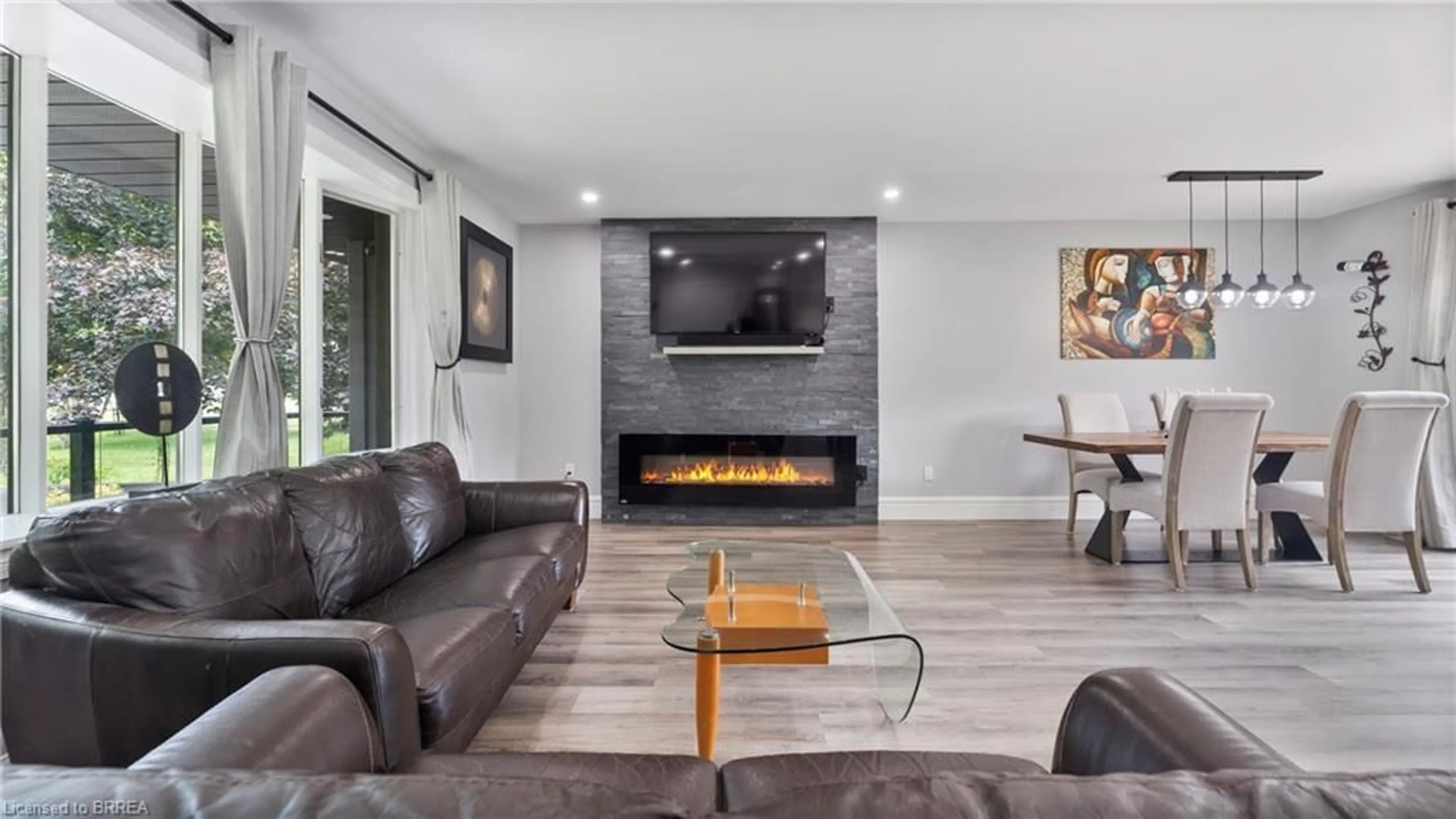 Living room with furniture, unknown for 1651 Villa Nova Rd, Wilsonville Ontario N0E 1Z0