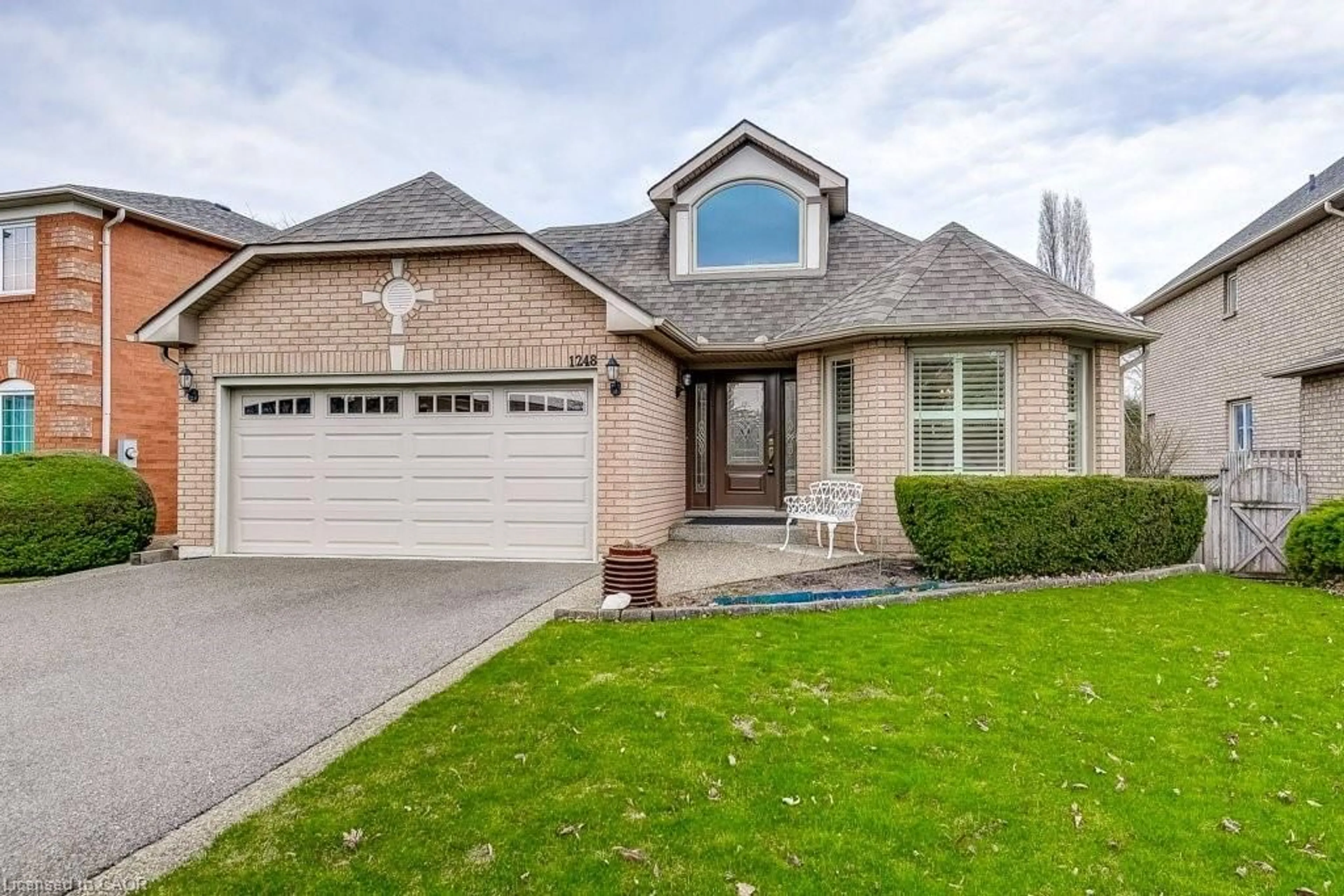 Home with brick exterior material, street for 1248 Heritage Way, Oakville Ontario L6M 2T6