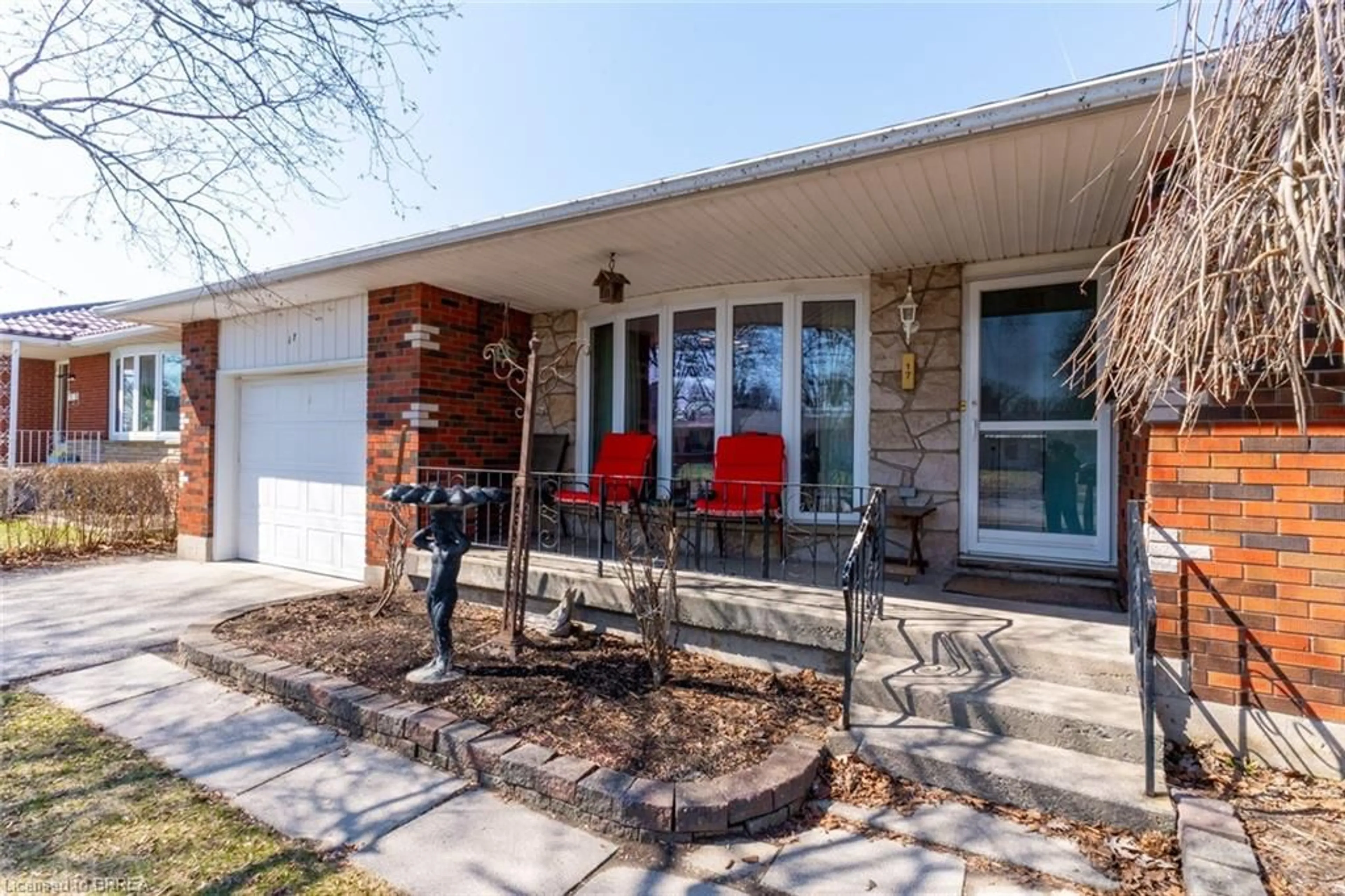 Home with brick exterior material, street for 17 Palm Cres, Brantford Ontario N3R 5G1