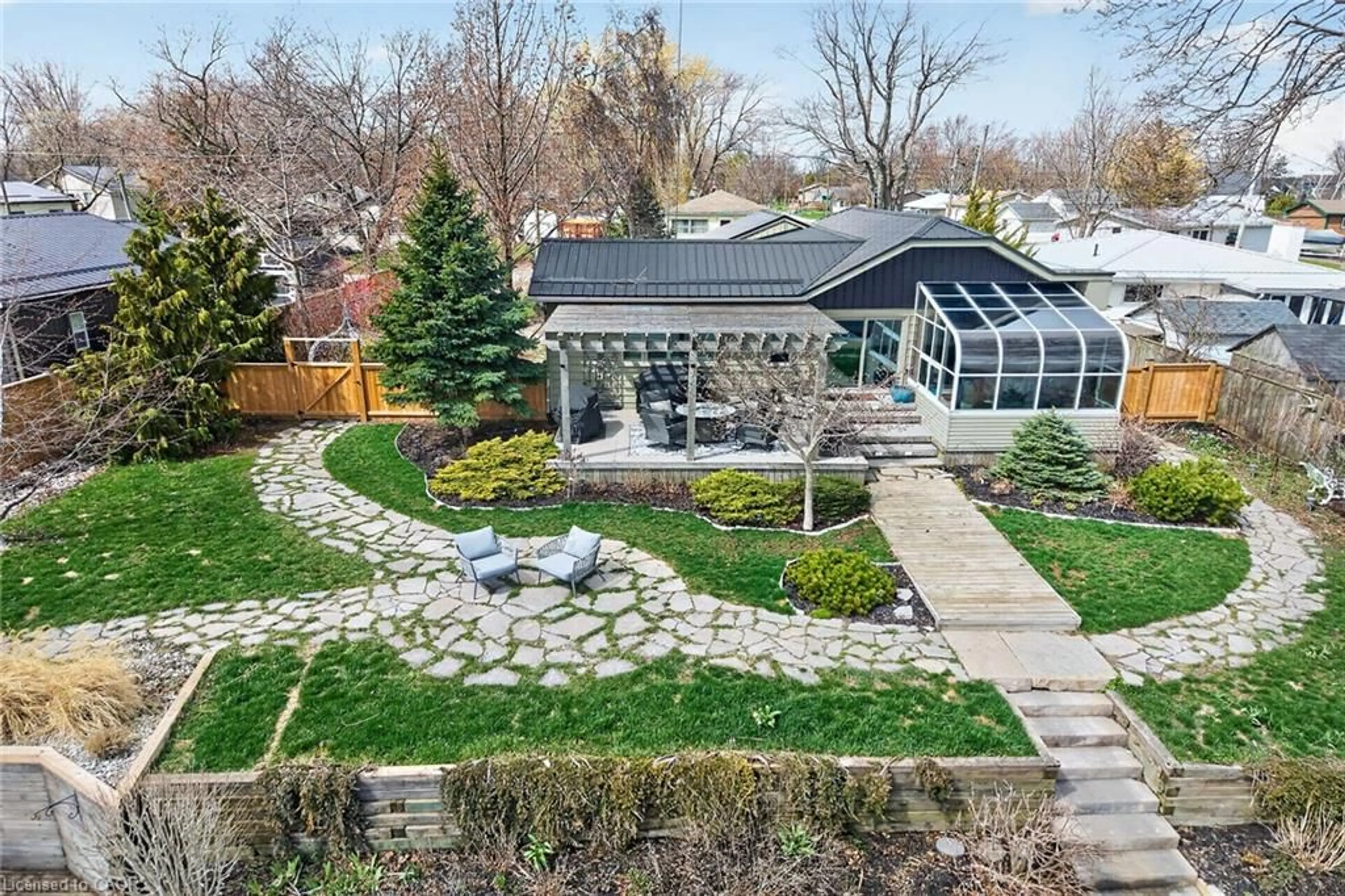 A pic from outside/outdoor area/front of a property/back of a property/a pic from drone, street for 108 Lakeside Dr, Nanticoke Ontario N0A 1L0