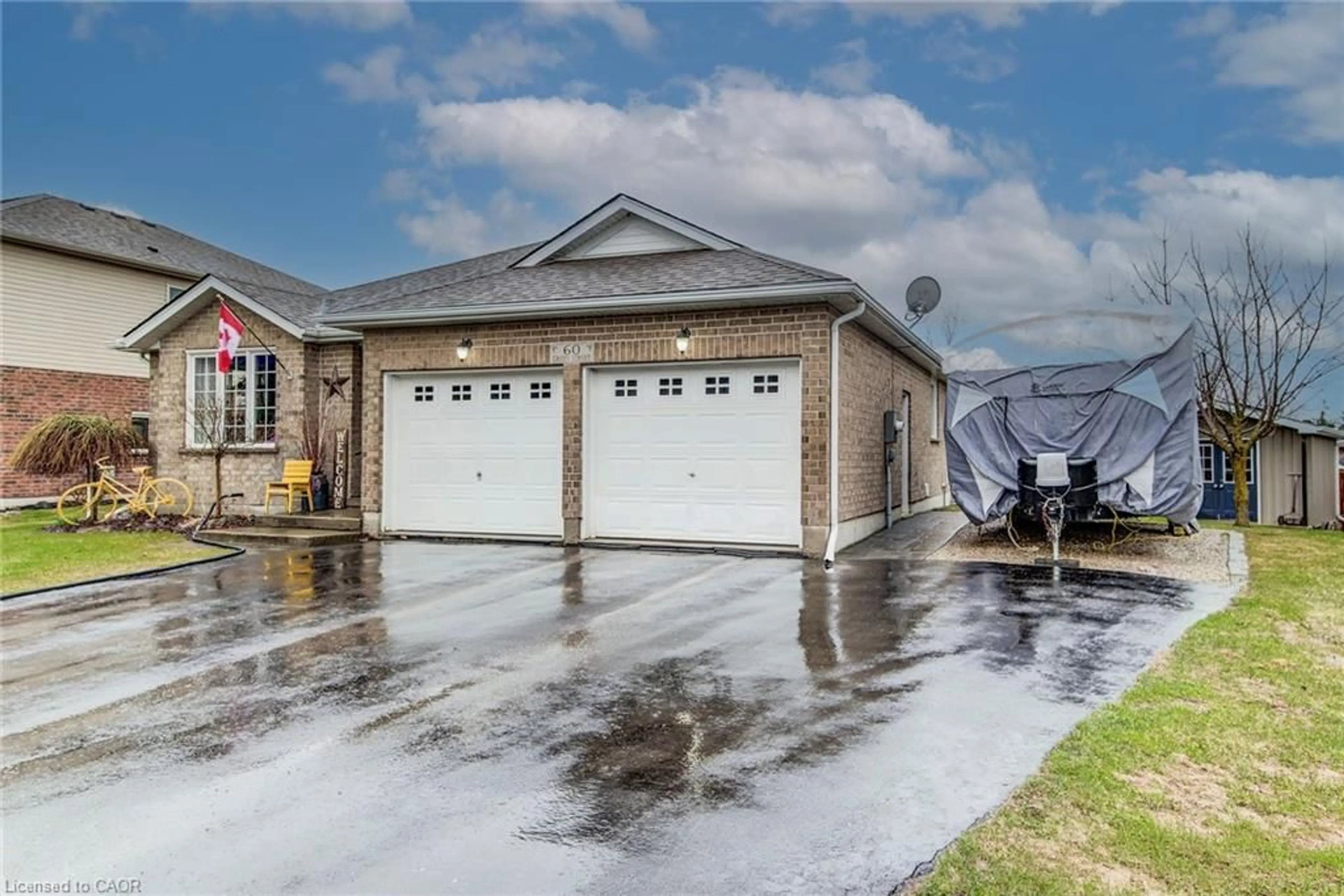 Indoor garage for 60 Green St, Drayton Ontario N0G 1P0