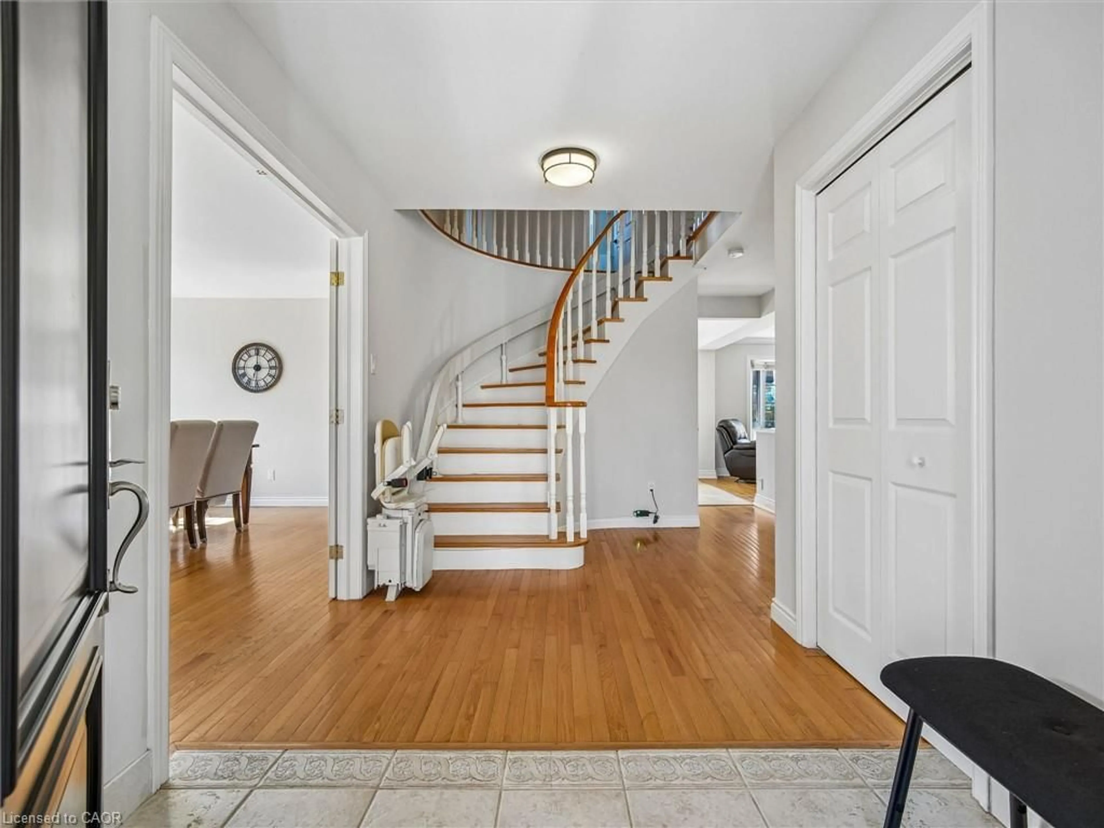 Unknown for 2103 Constance Dr, Halton Ontario L6J 5V1