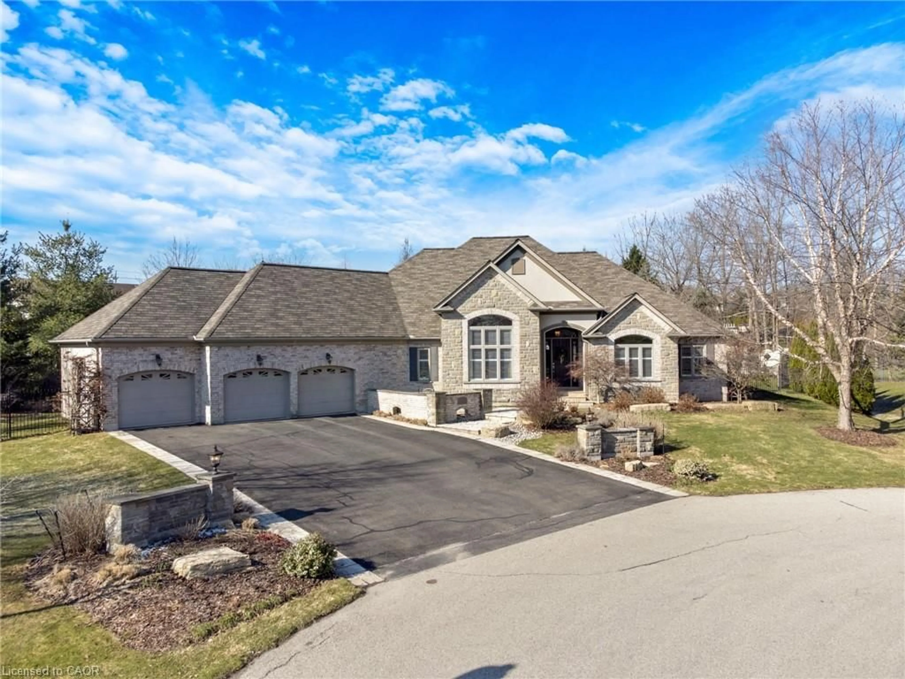 Unknown for 224 Oregon Crt, Kitchener Ontario N2P 2S4