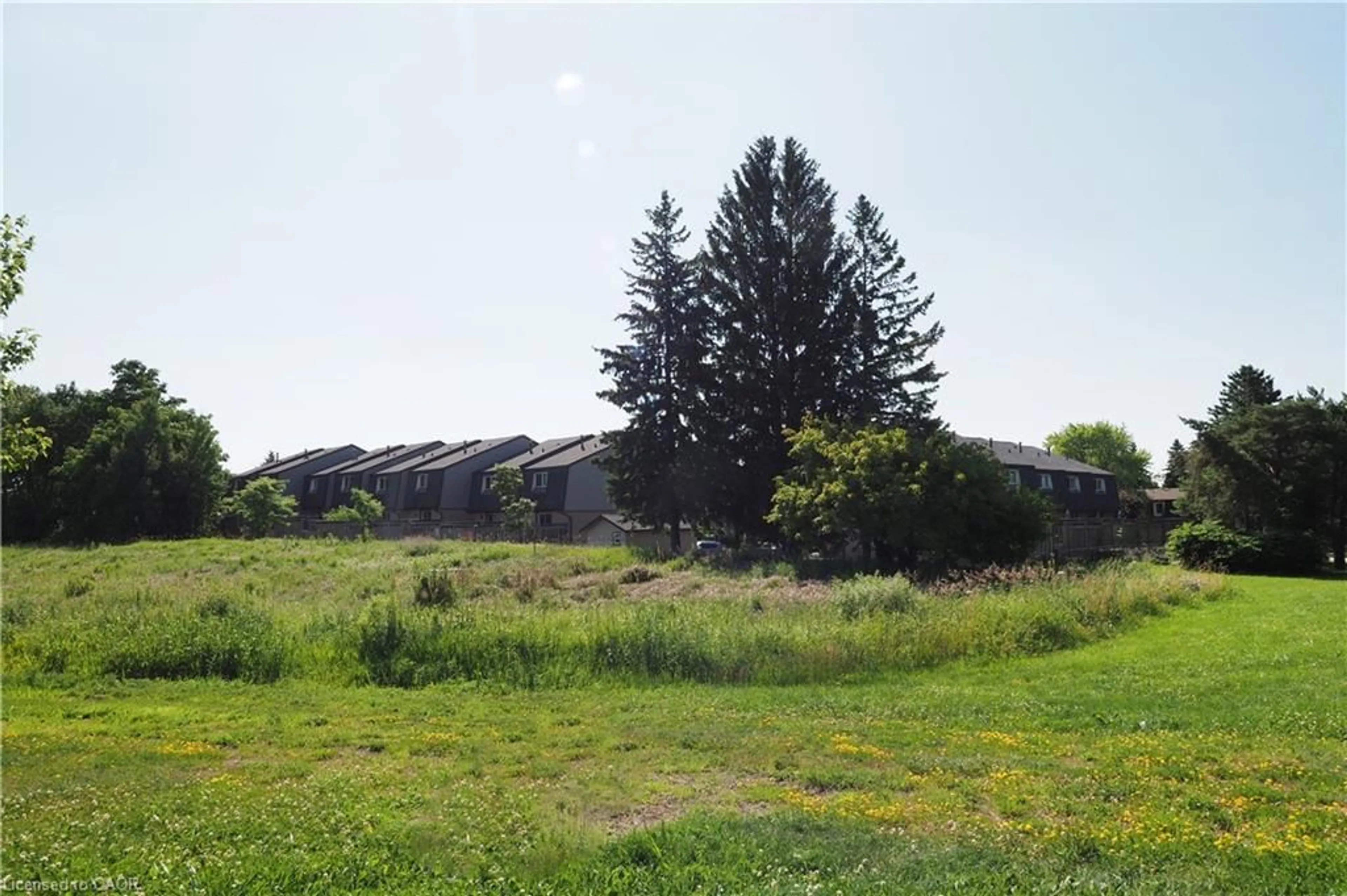 Shed for 138 Blackhorne Dr #6, Kitchener Ontario N2E 1Z3