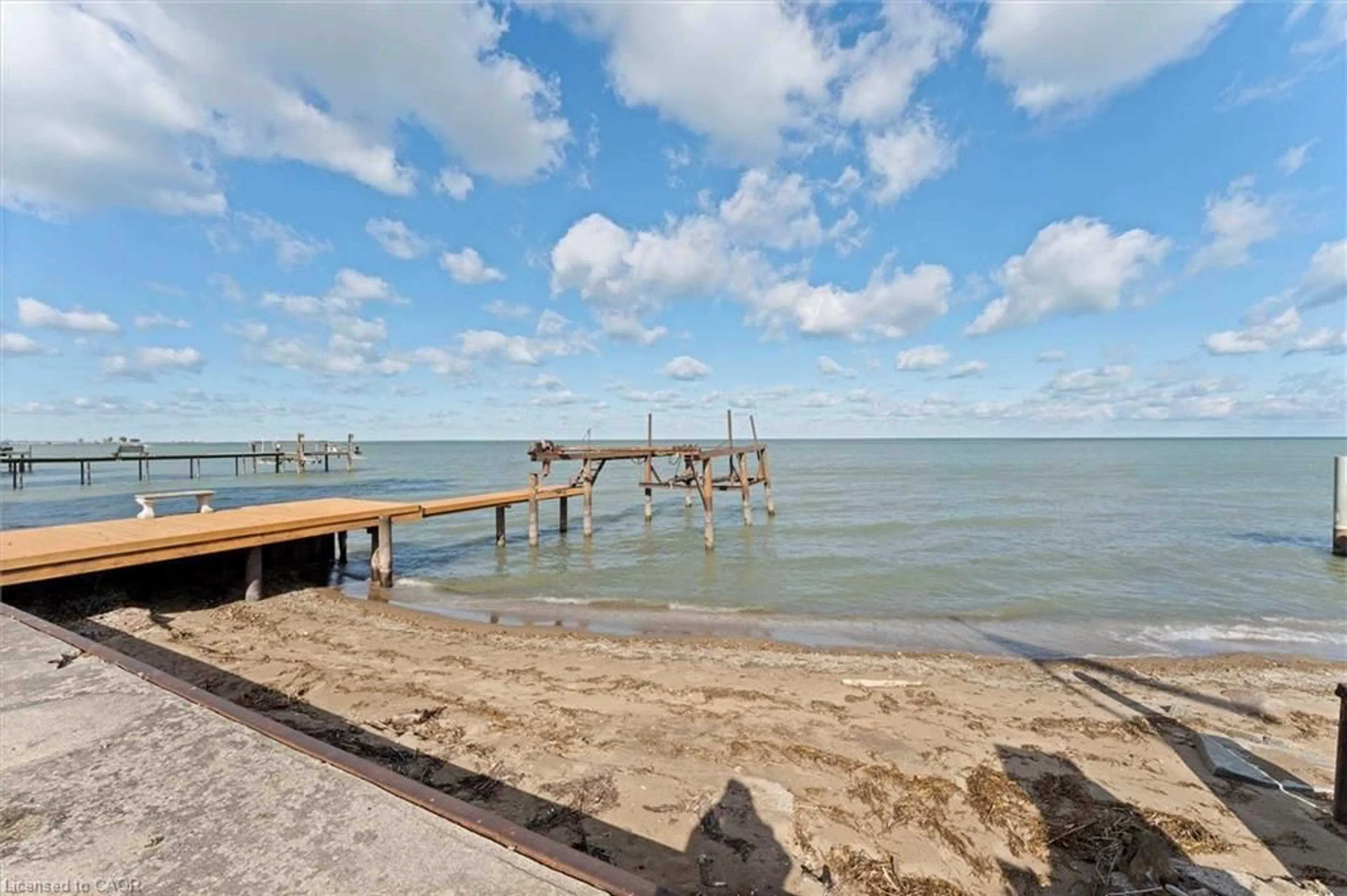 Patio, water/lake/river/ocean view for 139 Lakeview Dr, Belle River Ontario N0R 1A0