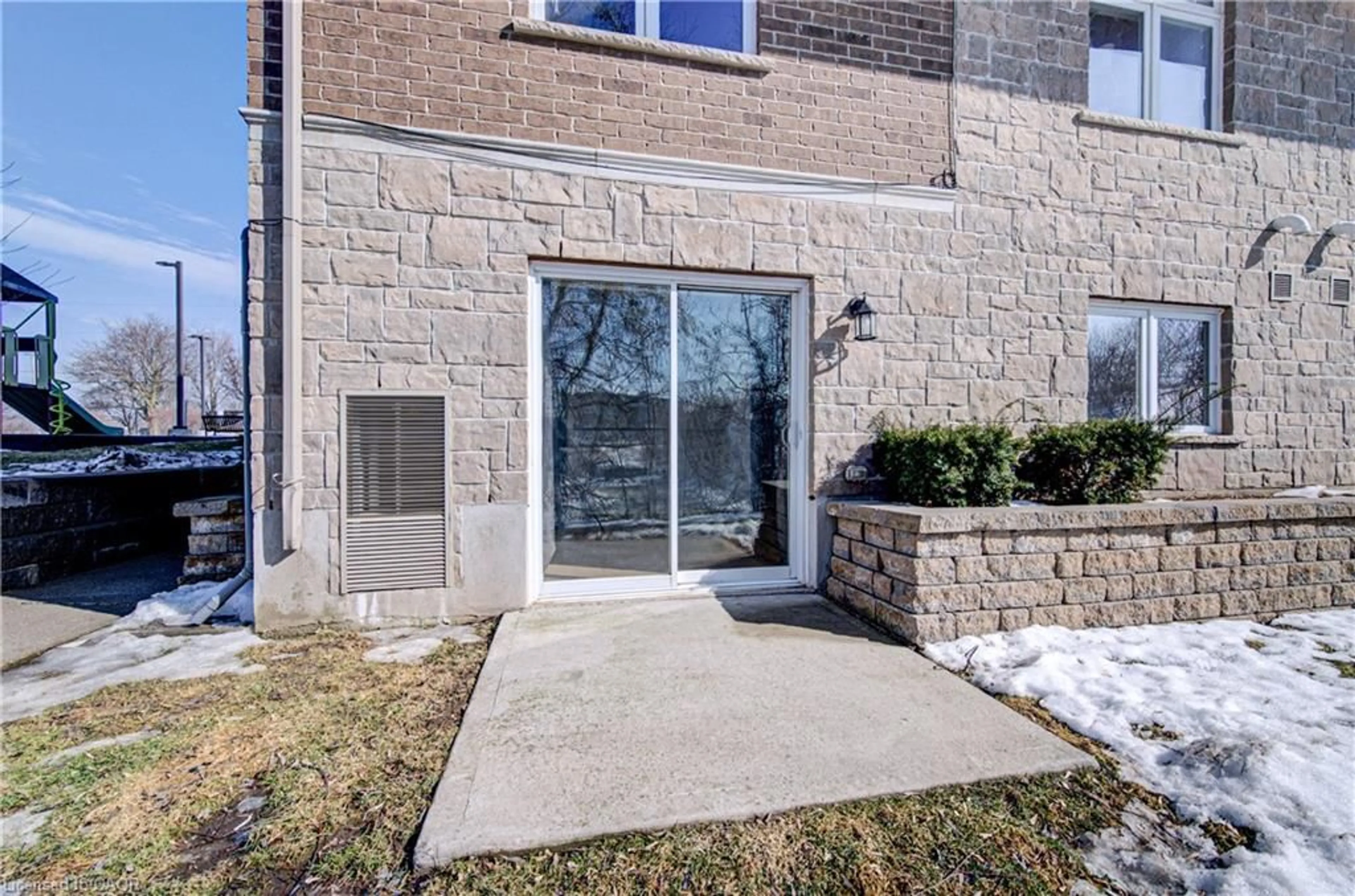 Unknown for 40 Cheese Factory Rd #102, Cambridge Ontario N1P 1C1