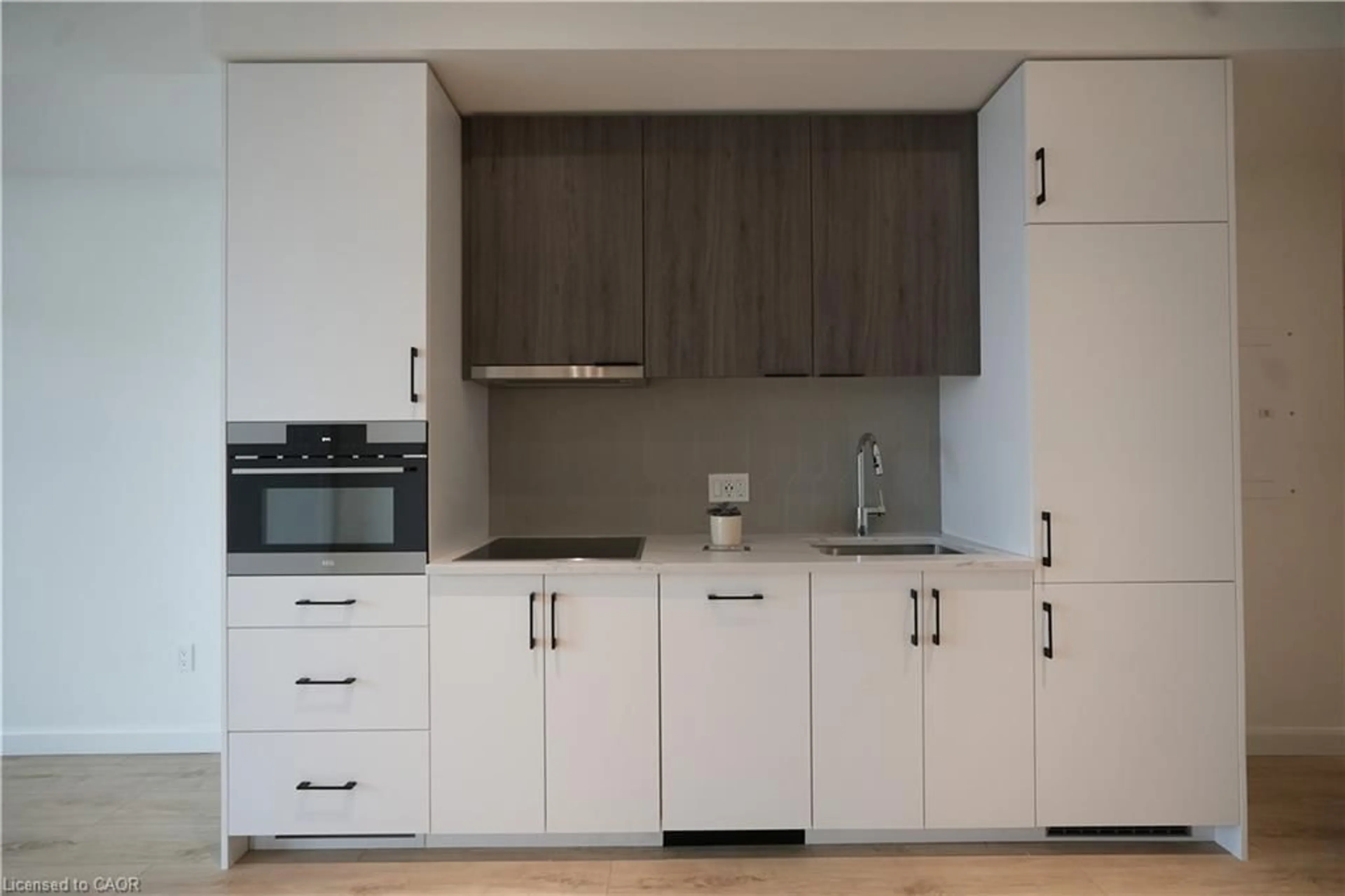 Standard kitchen, wood/laminate floor for 741 King St W Rear St #903, Kitchener Ontario N2G 1E5