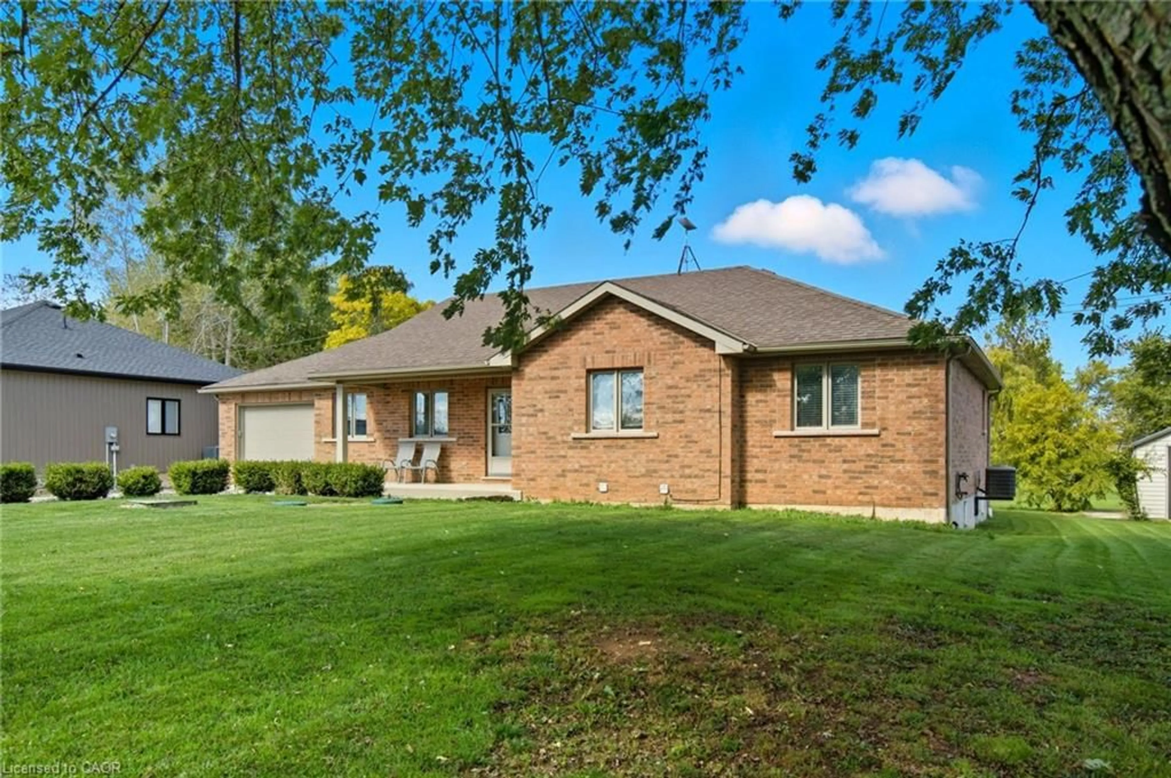 Home with brick exterior material, street for 29 Lakeview Lane, Selkirk Ontario N0A 1P0