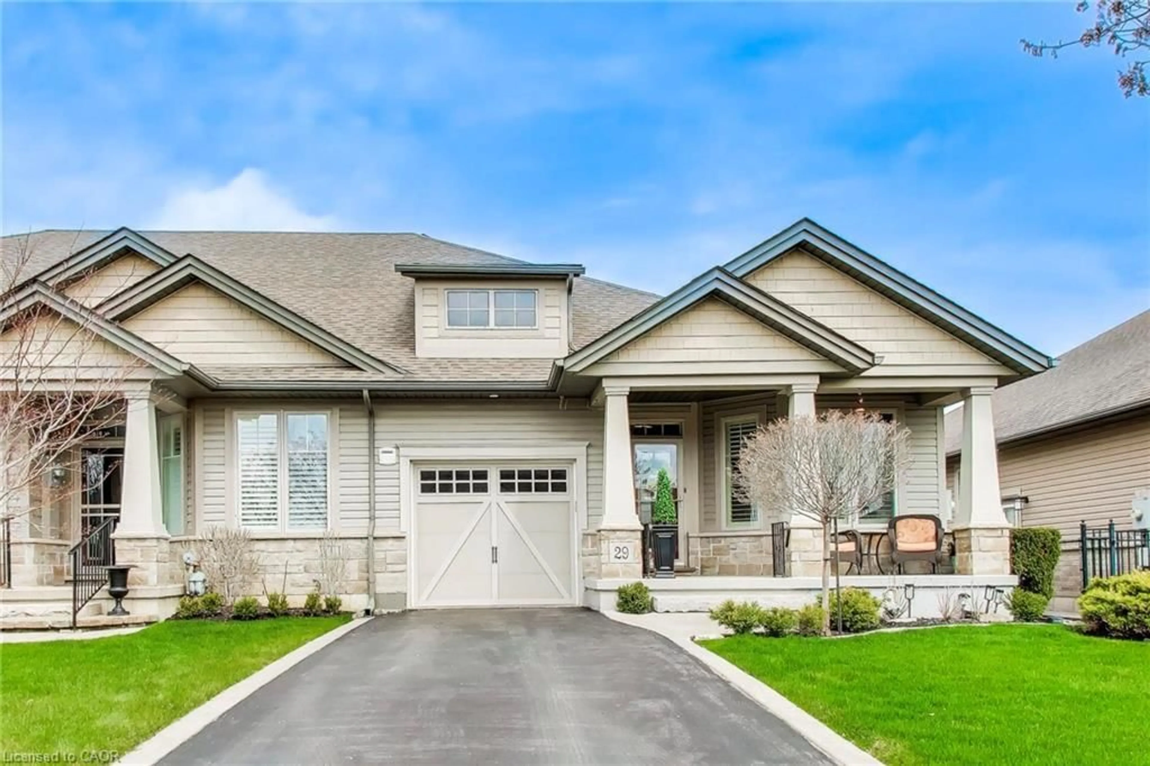 Home with brick exterior material, street for 29 Forestview Crt, Smithville Ontario L0R 2A0