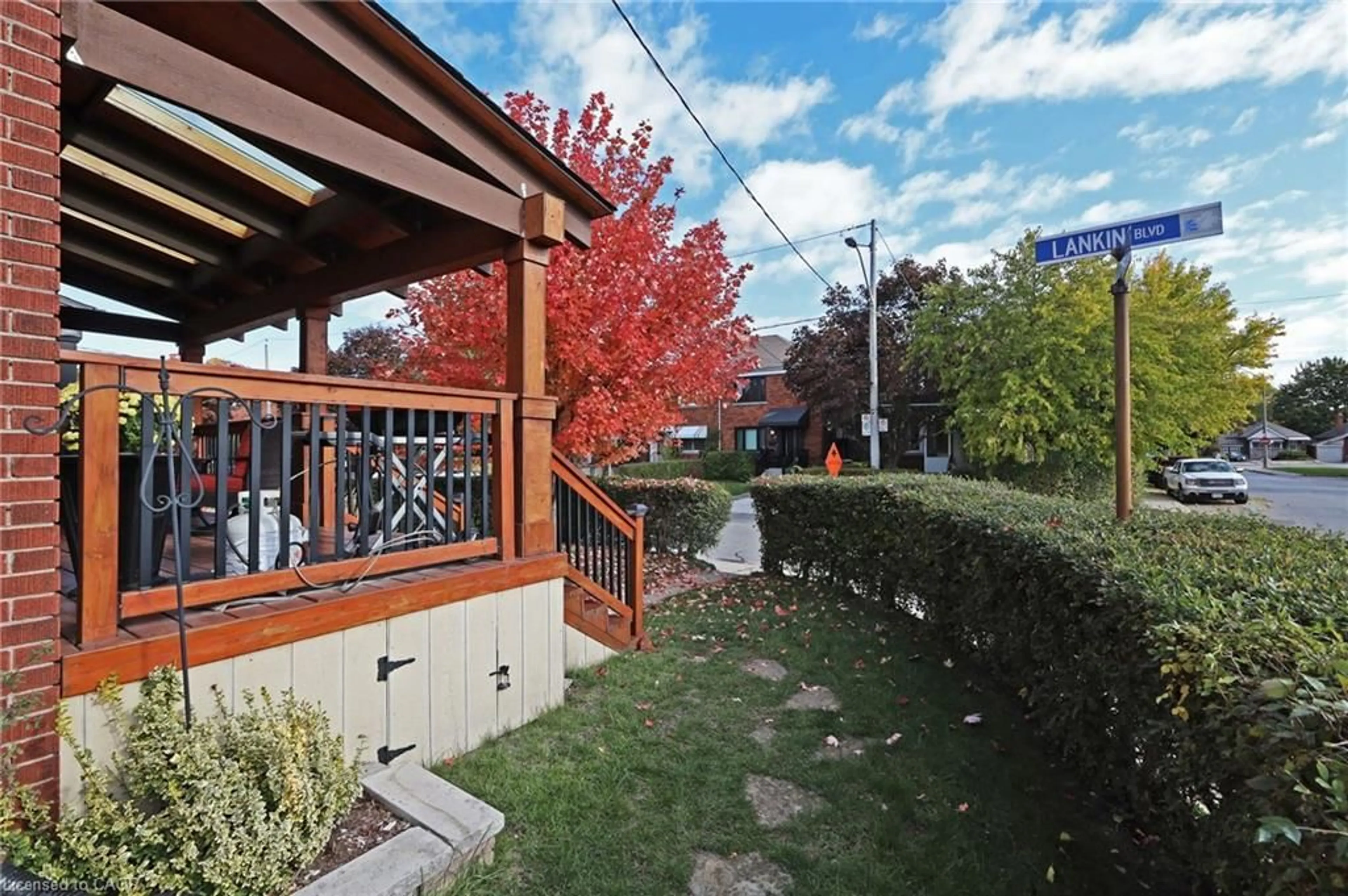 Patio, street for 2 Lankin Blvd, East York Ontario M4J 4W8